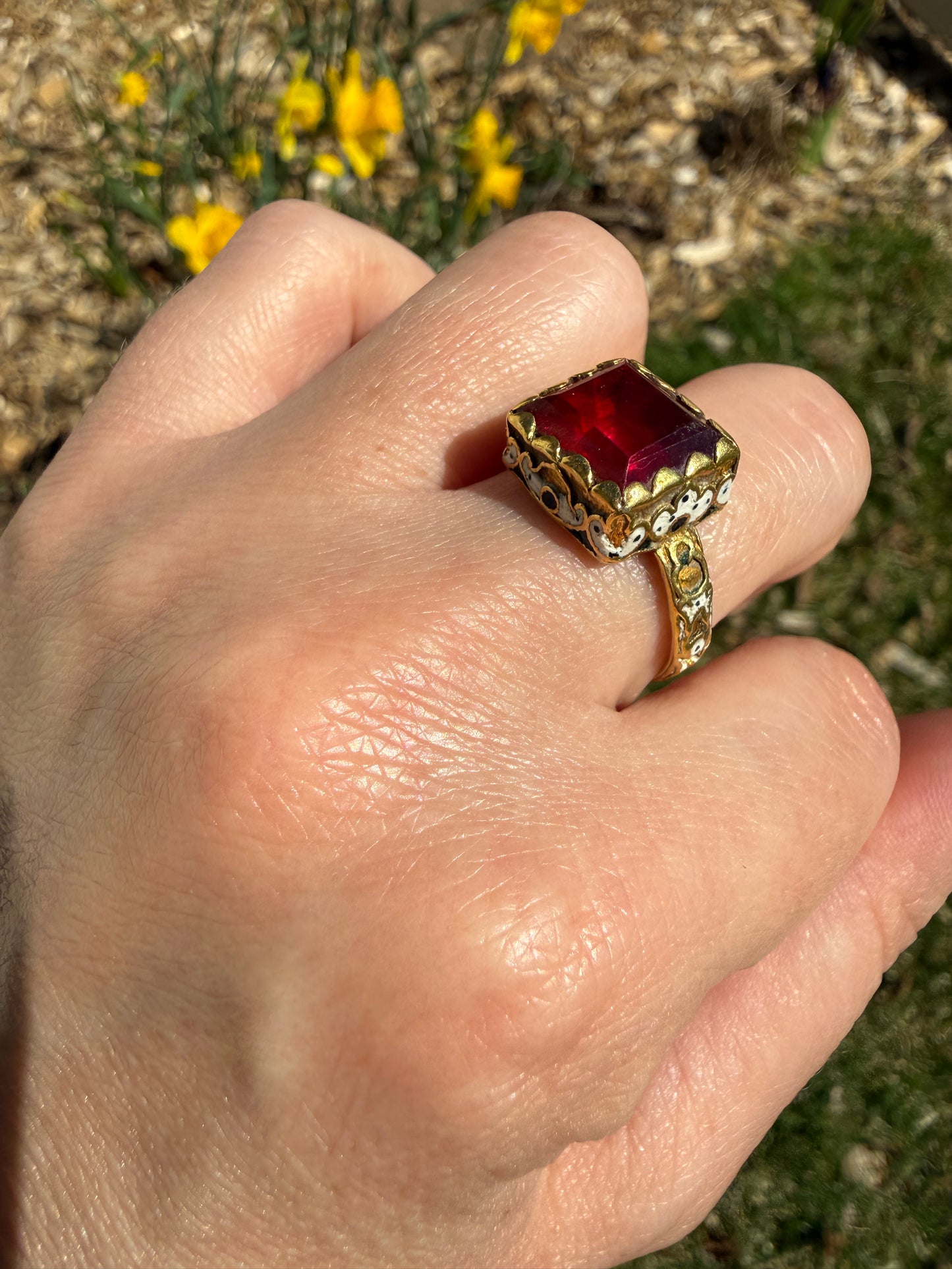 Rare Antique Pyramid Ring Enamel Vibrant Table Cut Red Paste Glass Faux Ruby 18 Gold French Bague Tombeau? Pie Crust Bezel Green Ring Butt