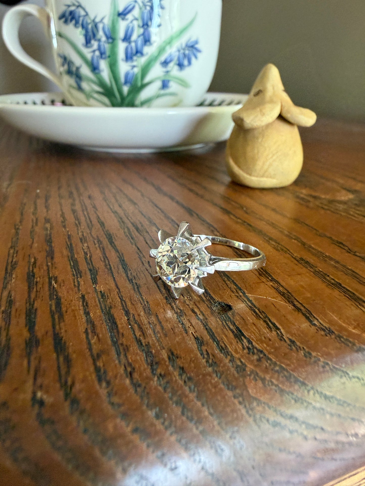 Unique Vintage 2.4 Carats Old Mine Cut DIAMOND Sunburst Ring Solitaire Engagement 18k White Gold & Platinum Architectural Claw Prongs ooak