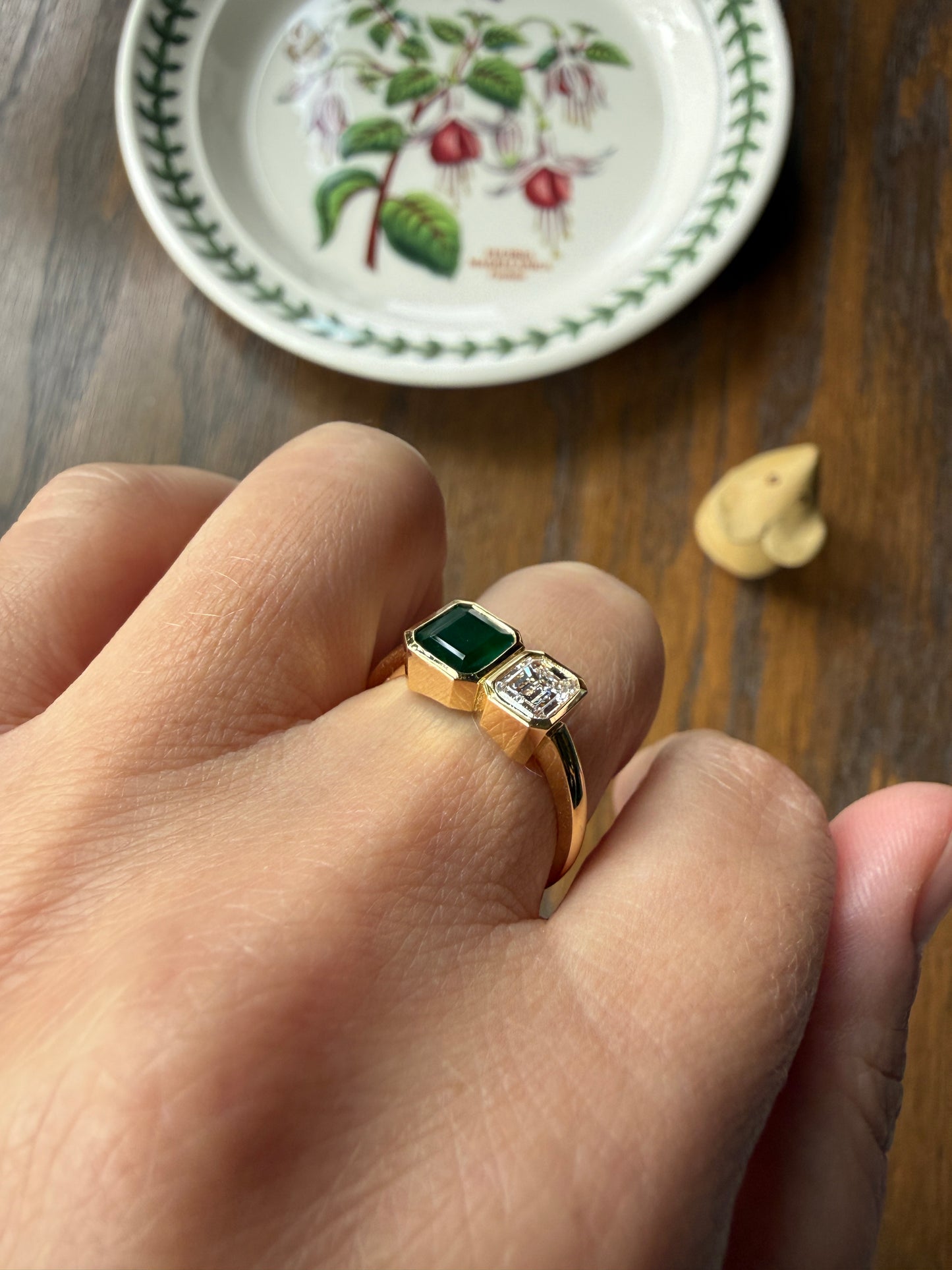 Vintage Emerald Cut Diamond Natural Green Emerald Toi et Moi Ring French 18k Gold Bezel Set Geometric Stacker Ring Unique Engagement
