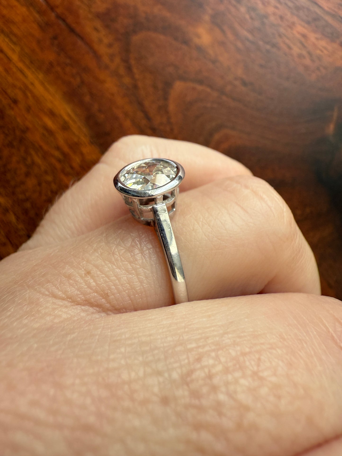 SPREADY Vintage 1.1 Carat Old Mine Cut DIAMOND Bezel Set Ring Art Deco Stacker Band 18k White Gold Solitaire Geometric Engagement