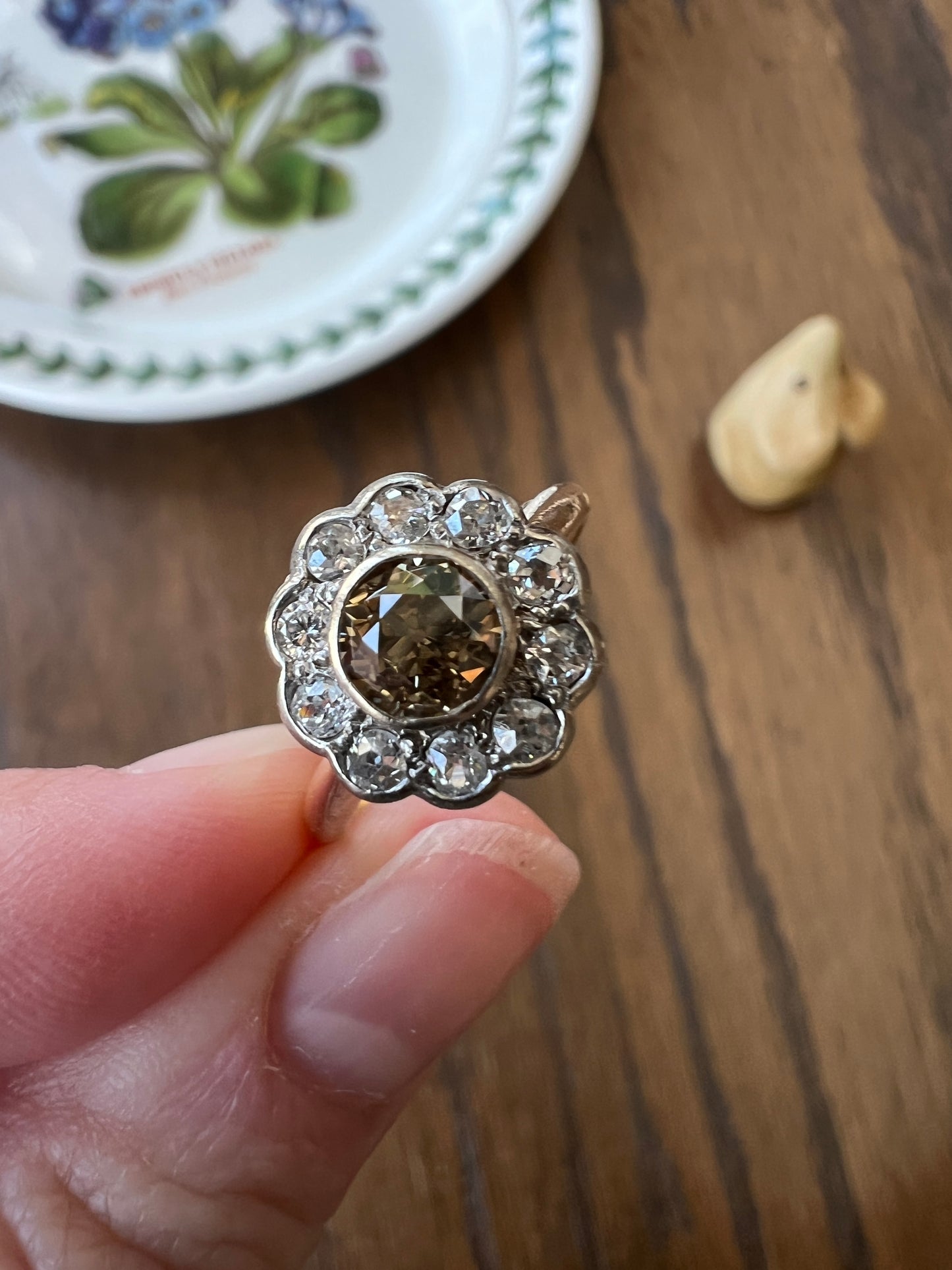 Wonderful Antique 1.1 Carat Tdw Fancy Light BROWN & White Old Mine Cut DIAMOND Halo Cluster Ring 14k Gold Champagne Daisy