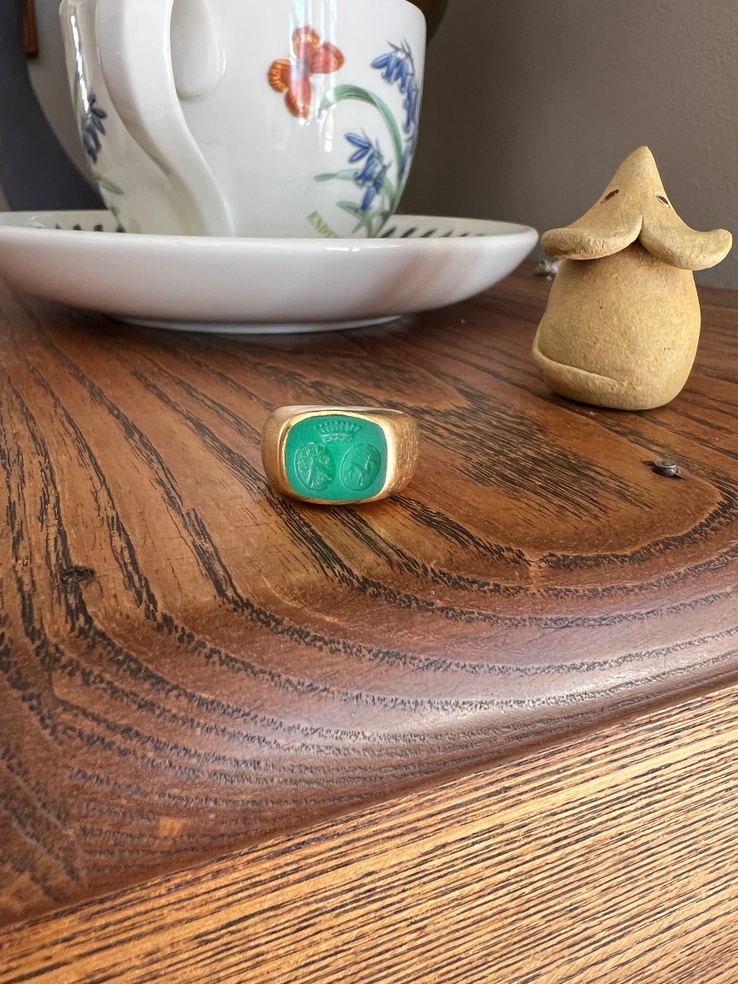 Green CHRYSOPRASE Antique SIGNET Ring French Nobility 18k Gold Belle Epoque Unisex Man Gift Coat of Arms Heraldic Crest Deer Moon Star Bunny