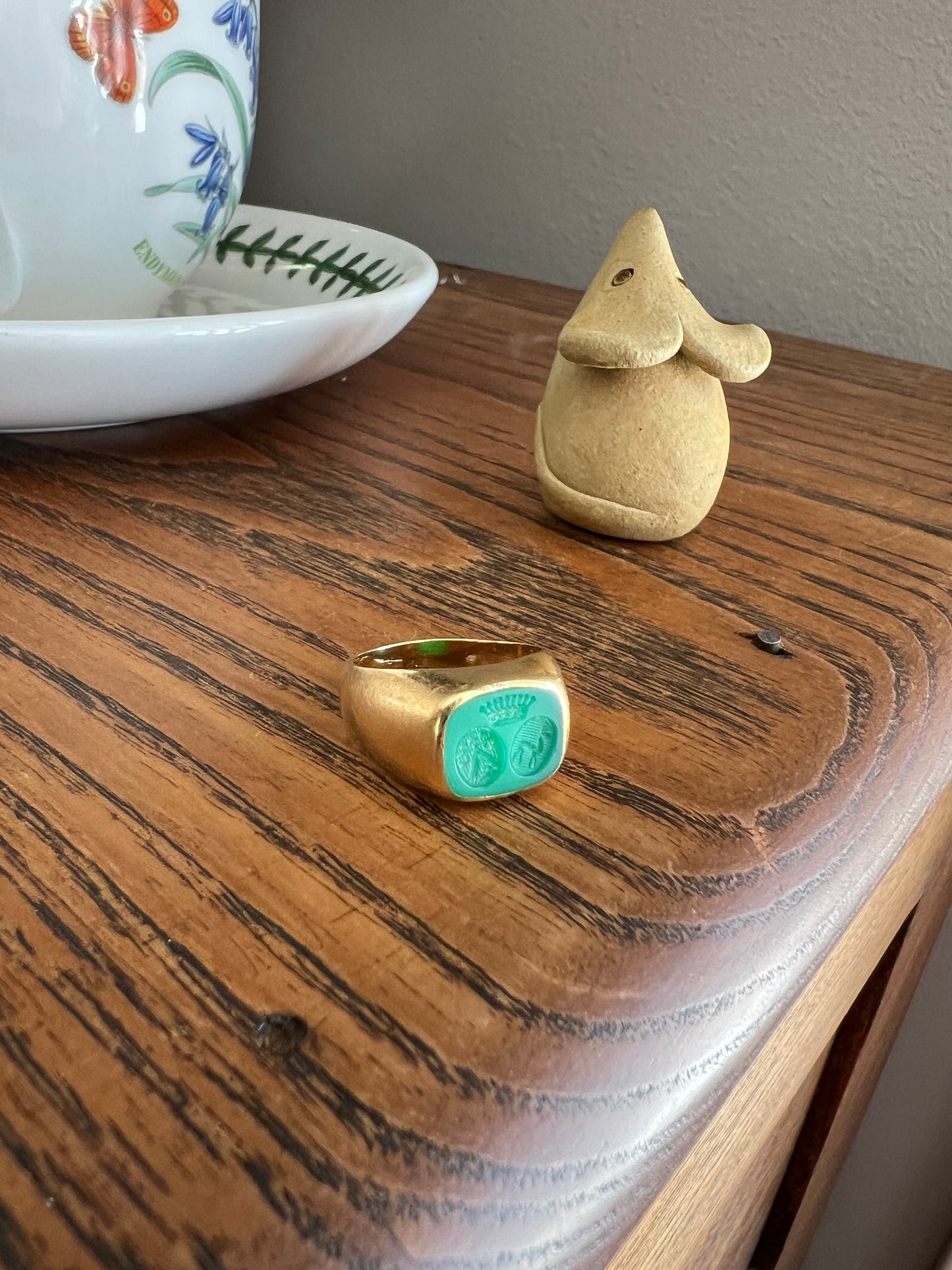 Green CHRYSOPRASE Antique SIGNET Ring French Nobility 18k Gold Belle Epoque Unisex Man Gift Coat of Arms Heraldic Crest Deer Moon Star Bunny