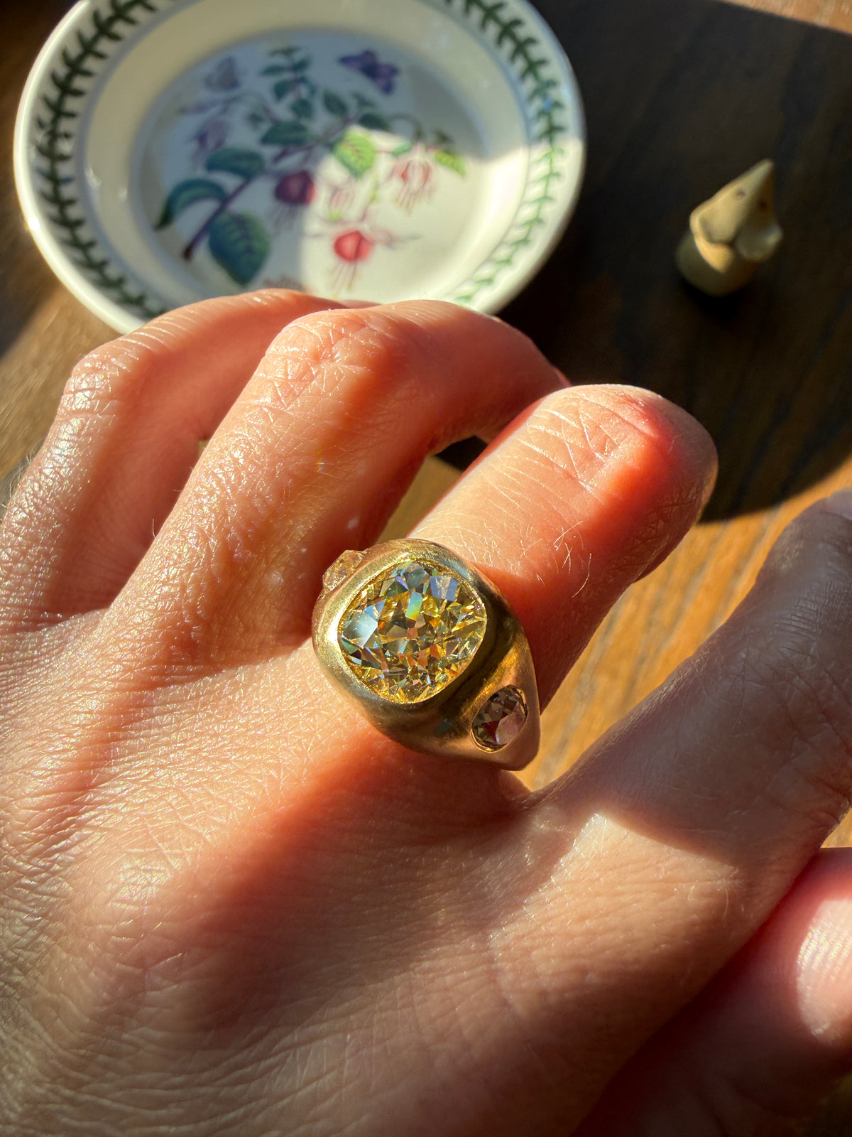 HEAVY 5.2 Carats Eye Clean Natural Antique Old Mine Cut Diamond Three Stone Gypsy Ring 14.5g 18k Gold Matte Band Stacker Man Unisex Chunky