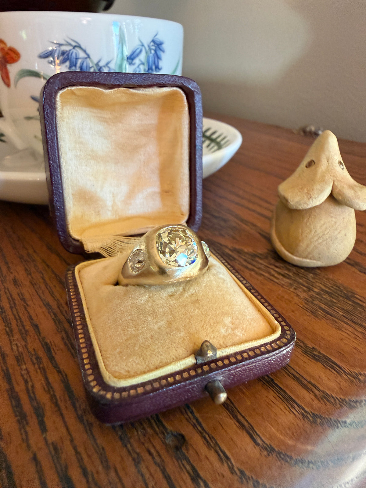 HEAVY 5.2 Carats Eye Clean Natural Antique Old Mine Cut Diamond Three Stone Gypsy Ring 14.5g 18k Gold Matte Band Stacker Man Unisex Chunky