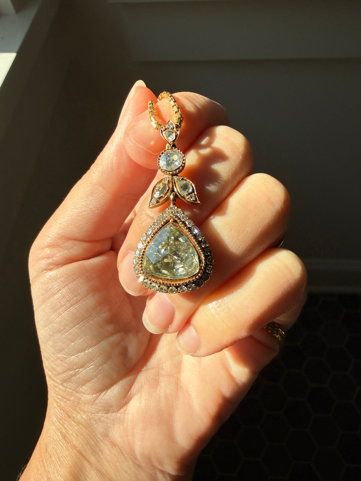 PEAR Triangular Antique XL Natural 3.5 Carats Old Dutch Rose Cut DIAMOND Pendant 14k Gold 5.4 Carats Face Up Retro Vintage 18k Venetian Chain