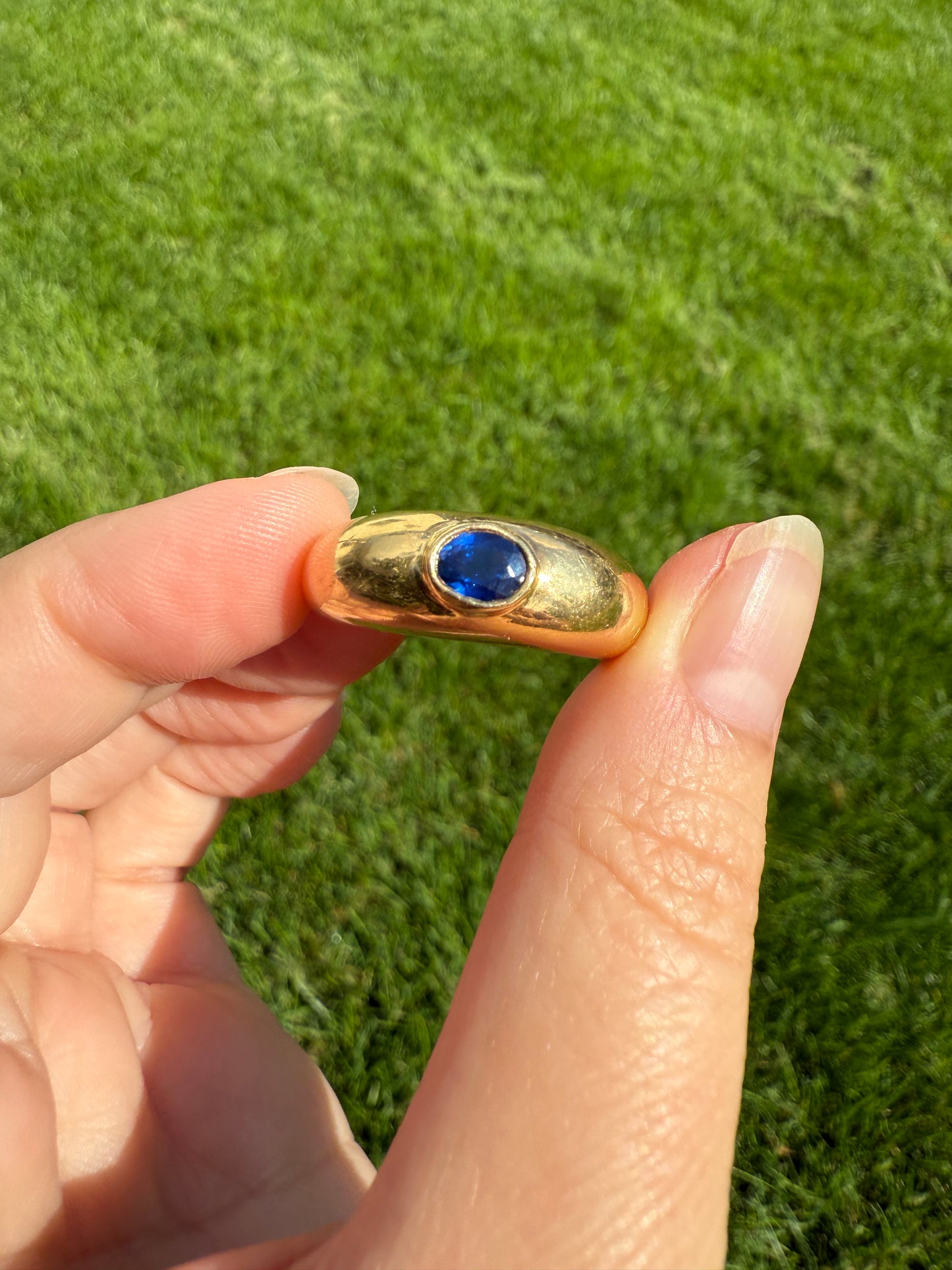Vintage East West Natural SAPPHIRE Gypsy Ring 8.8g 18k Gold French Glowing Blue Wide Band Extra Chunky Domed Stacker Unisex Man Ring