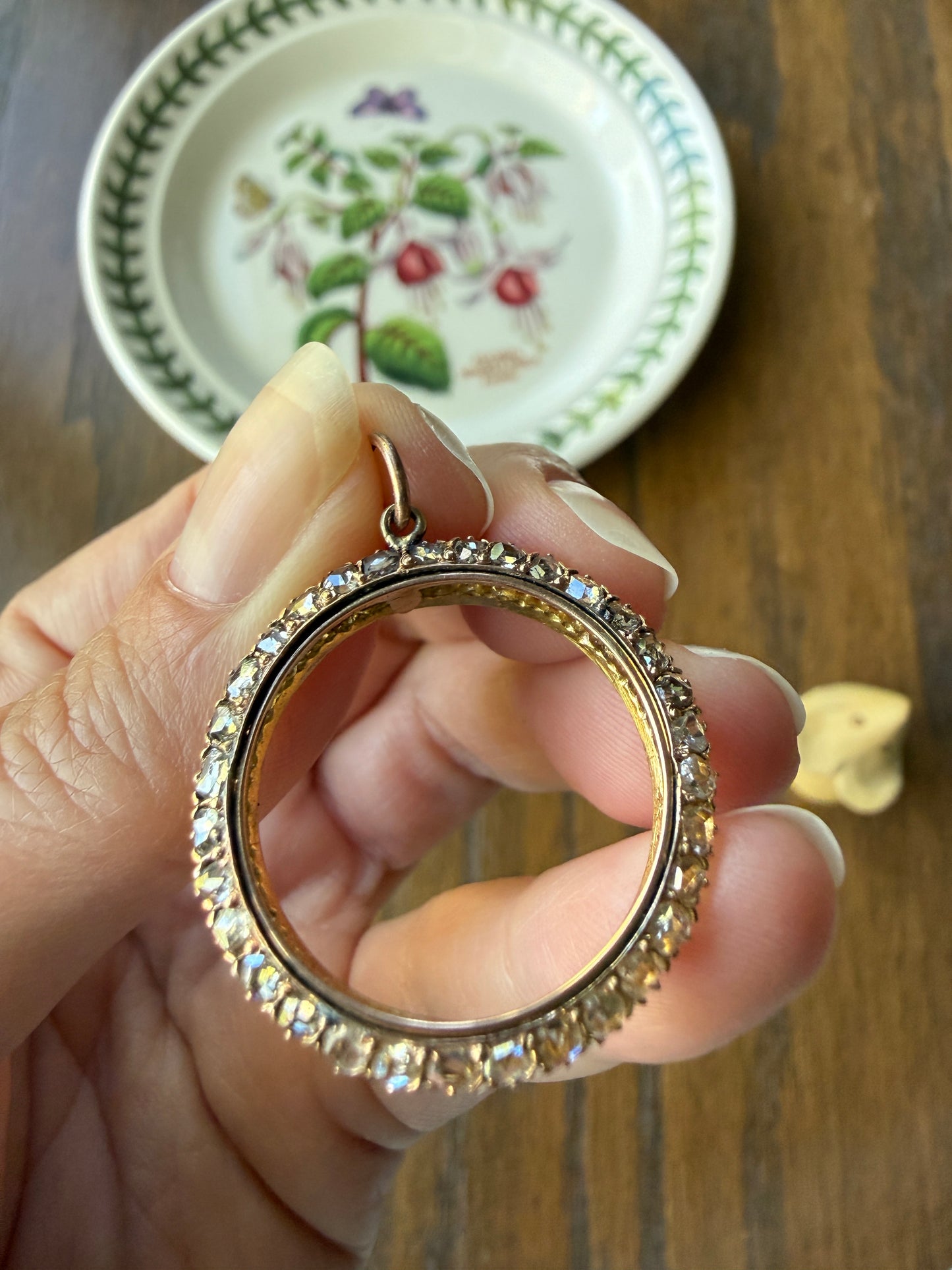CIRCLE Pendant 32 Rose Cut DIAMOND Encrusted 18k Gold Antique VICTORIAN Figural Halo Frame Round Geometric Old Cut Gift
