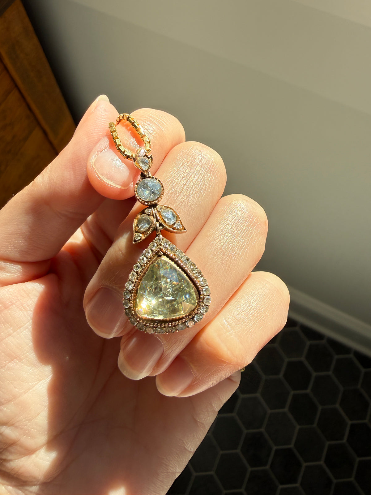 PEAR Triangular Antique XL Natural 3.5 Carats Old Dutch Rose Cut DIAMOND Pendant 14k Gold 5.4 Carats Face Up Retro Vintage 18k Venetian Chain