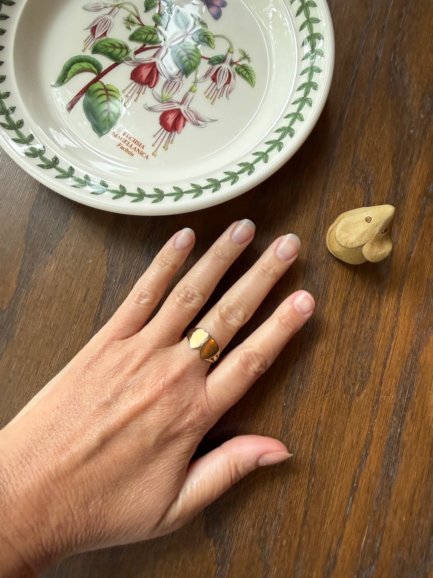 DOUBLE HEART 9k Gold Romantic Wedding Band Signet Betrothal Ring Stacker Ready to Engrave