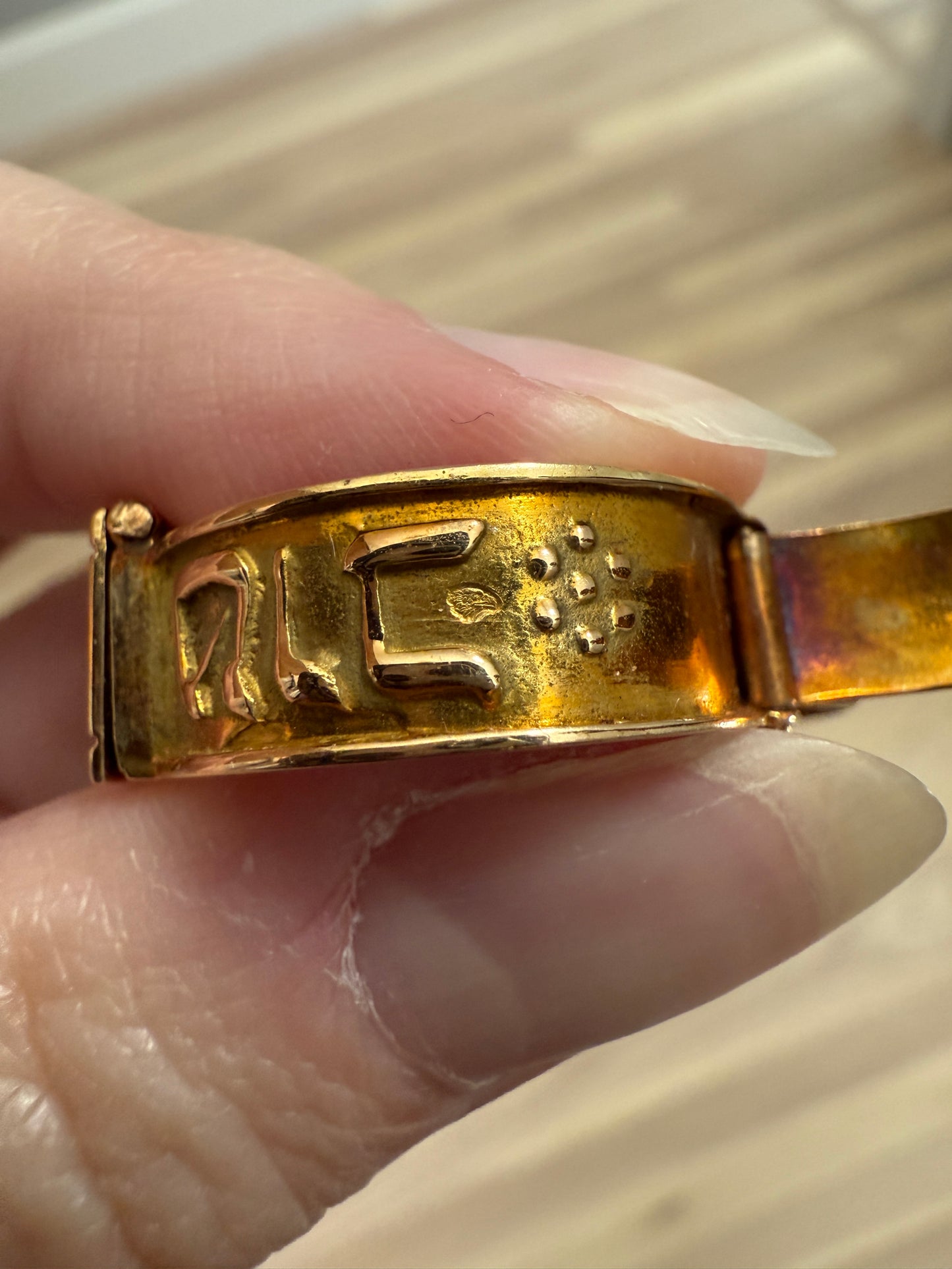 Rare Mazel Tov FEDE Hands Gimmel LOCKET Ring OPENING Secret Panel Doors Vintage to Antique 18k Gold