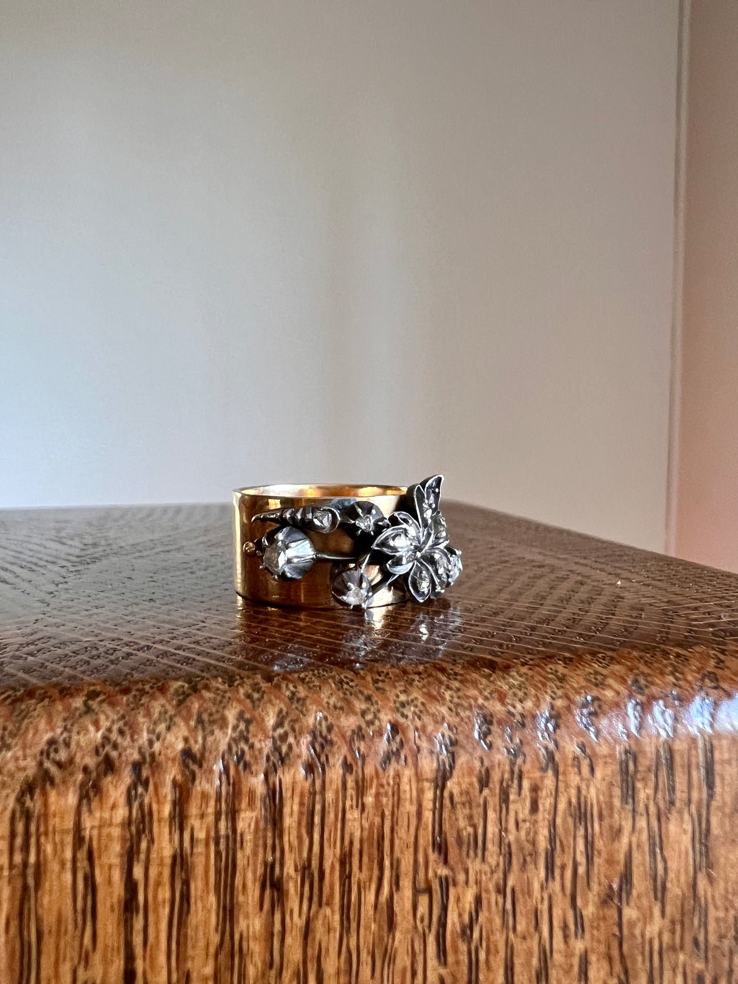 HEAVY Georgian Rose Cut DIAMOND Giardinetti Ring 11.1g 18k Gold 10mm Wide Cigar Band Silver Collets Floral Figural Antique