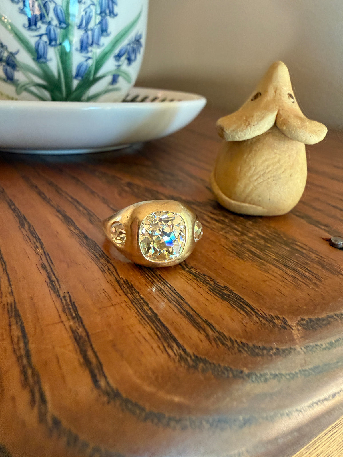 HEAVY 5.2 Carats Eye Clean Natural Antique Old Mine Cut Diamond Three Stone Gypsy Ring 14.5g 18k Gold Matte Band Stacker Man Unisex Chunky