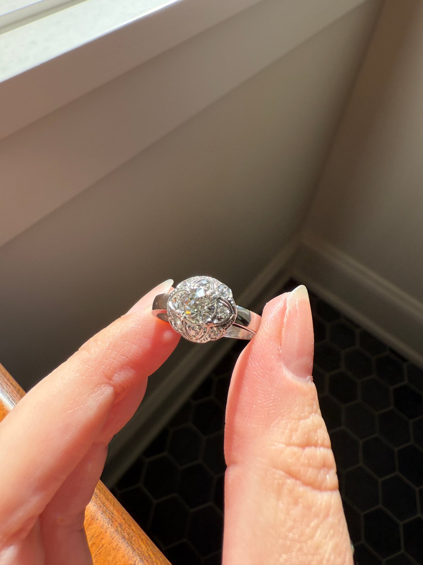 Vintage 1 Carat Tdw Antique Old European Cut Diamonds 18k White Gold Ring Scandinavian Domed Ornate Cluster Ring Art Deco Edwardian Style