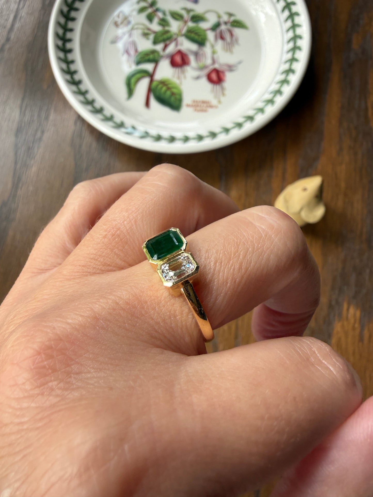 Vintage Emerald Cut Diamond Natural Green Emerald Toi et Moi Ring French 18k Gold Bezel Set Geometric Stacker Ring Unique Engagement