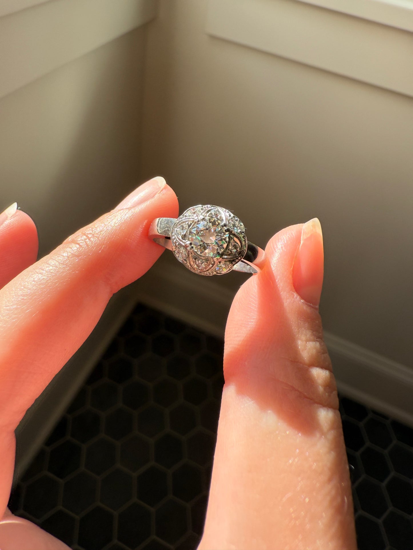 Vintage 1 Carat Tdw Antique Old European Cut Diamonds 18k White Gold Ring Scandinavian Domed Ornate Cluster Ring Art Deco Edwardian Style