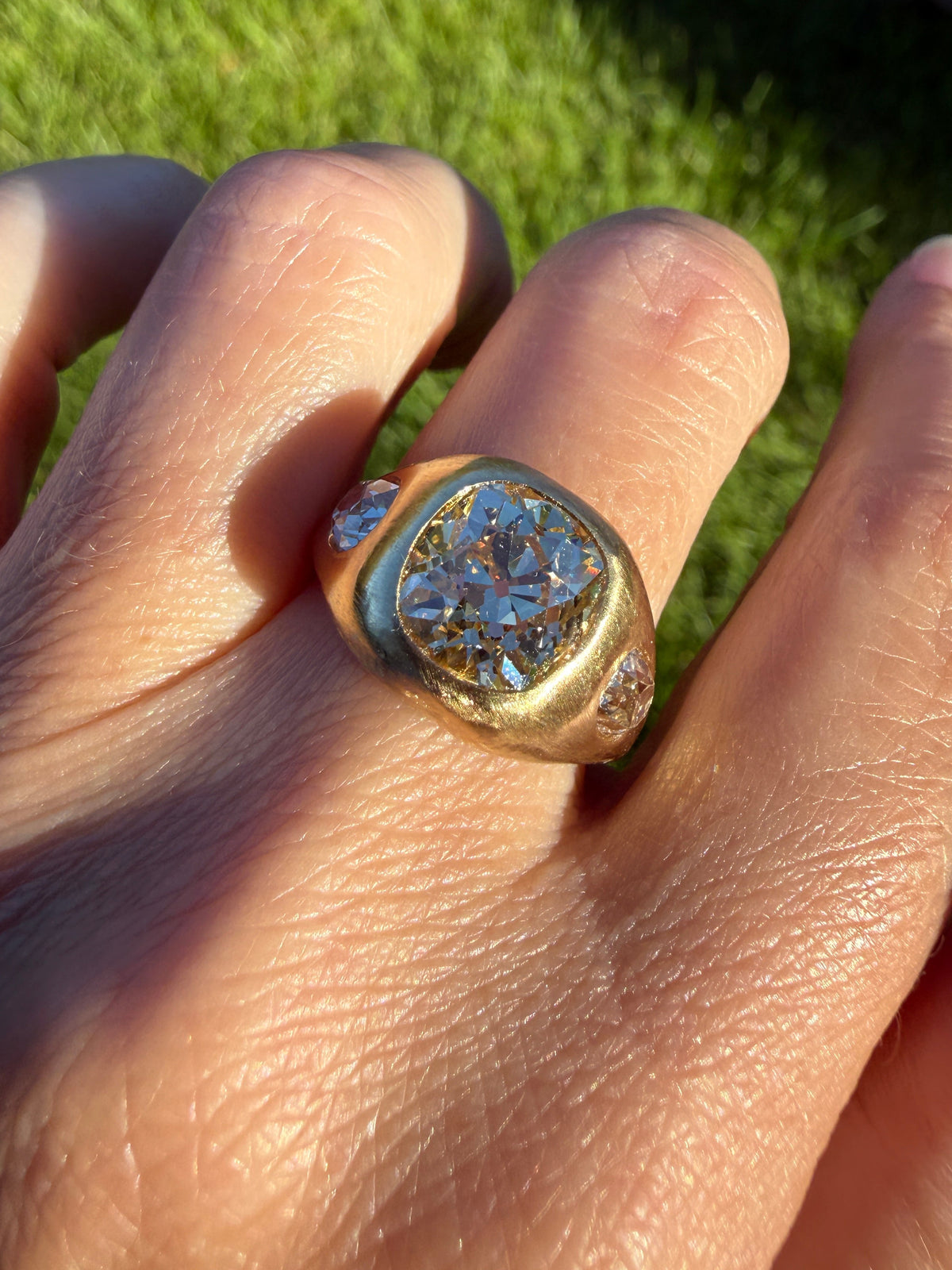 HEAVY 5.2 Carats Eye Clean Natural Antique Old Mine Cut Diamond Three Stone Gypsy Ring 14.5g 18k Gold Matte Band Stacker Man Unisex Chunky