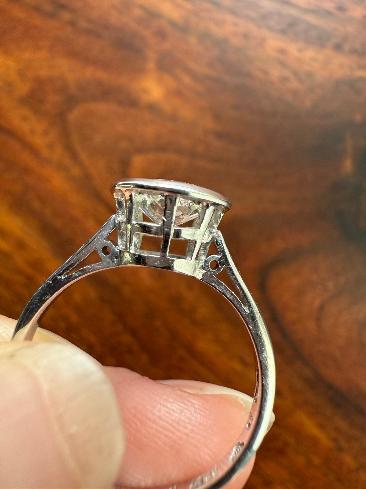 SPREADY Vintage 1.1 Carat Old Mine Cut DIAMOND Bezel Set Ring Art Deco Stacker Band 18k White Gold Solitaire Geometric Engagement