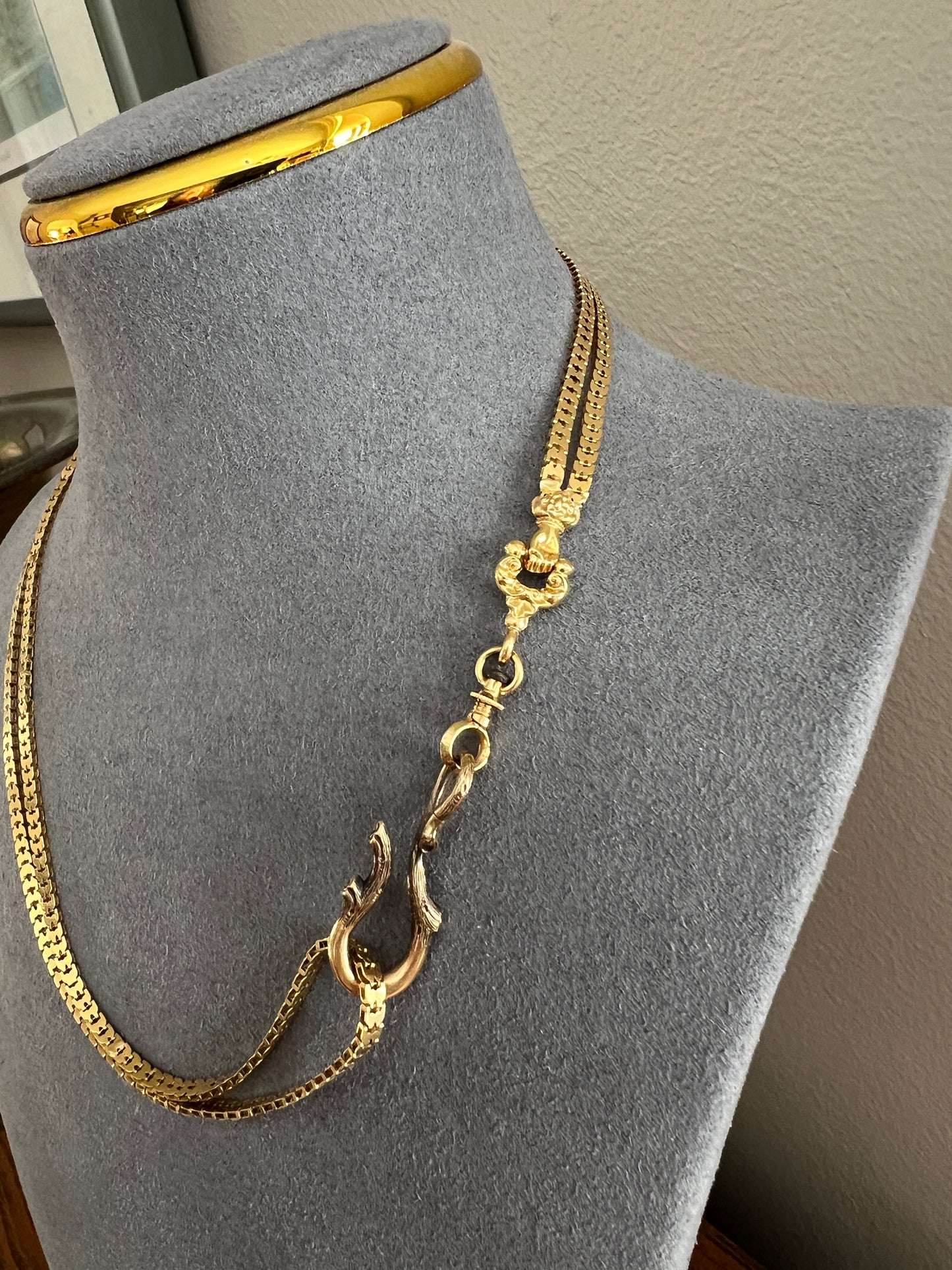 FIST French Antique VICTORIAN Necklace Chain 12g 18k Gold Figural Shimmering Book Link Hand Figa Pendant Holder Dog Clip