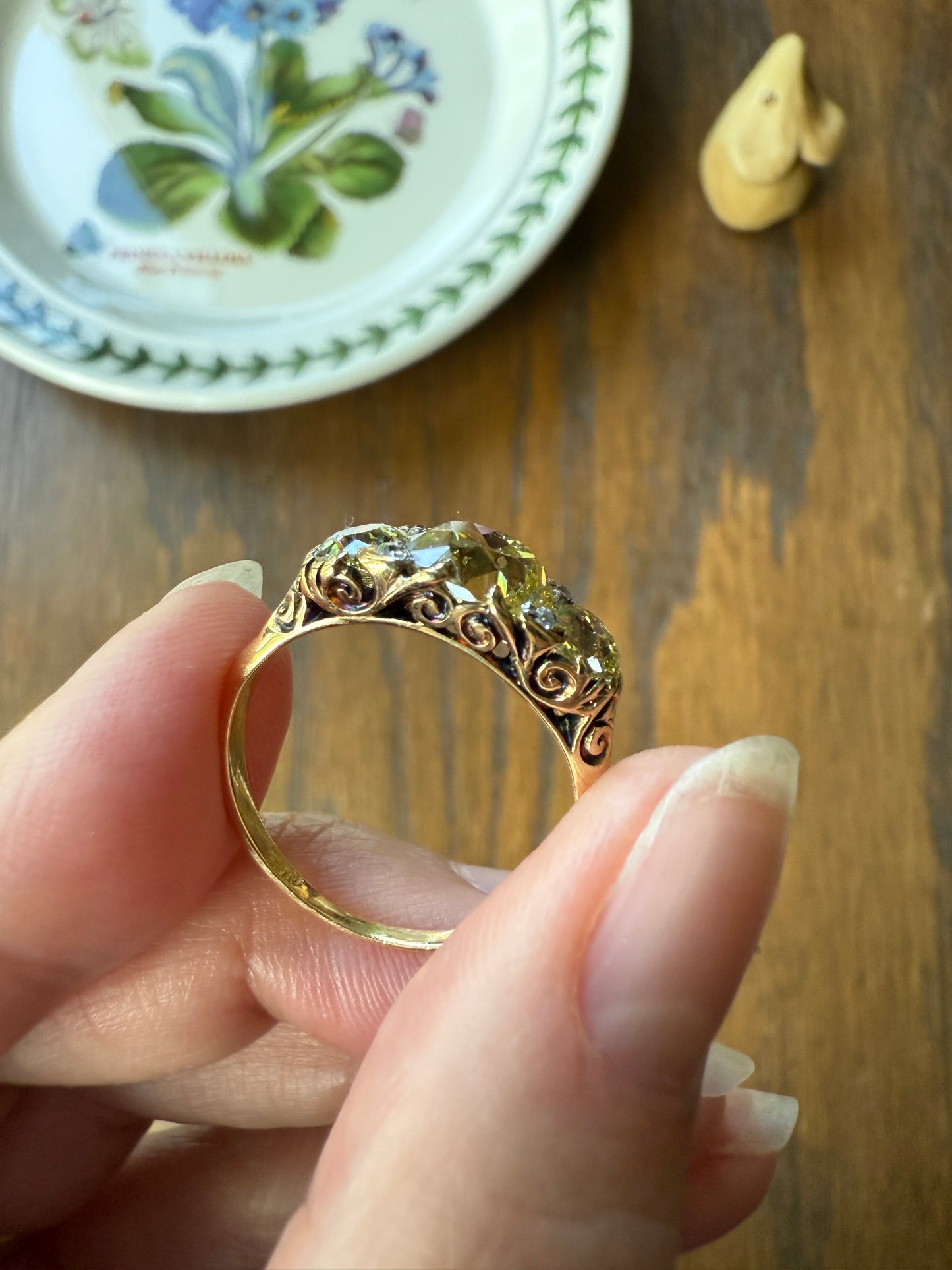 SPECIAL 3.1 Carat Antique FANCY YELLOW Old Mine Cut Diamond Three Stone Canary Ring Gemset Prong Spacers 18k Gold Rare Chunky Band
