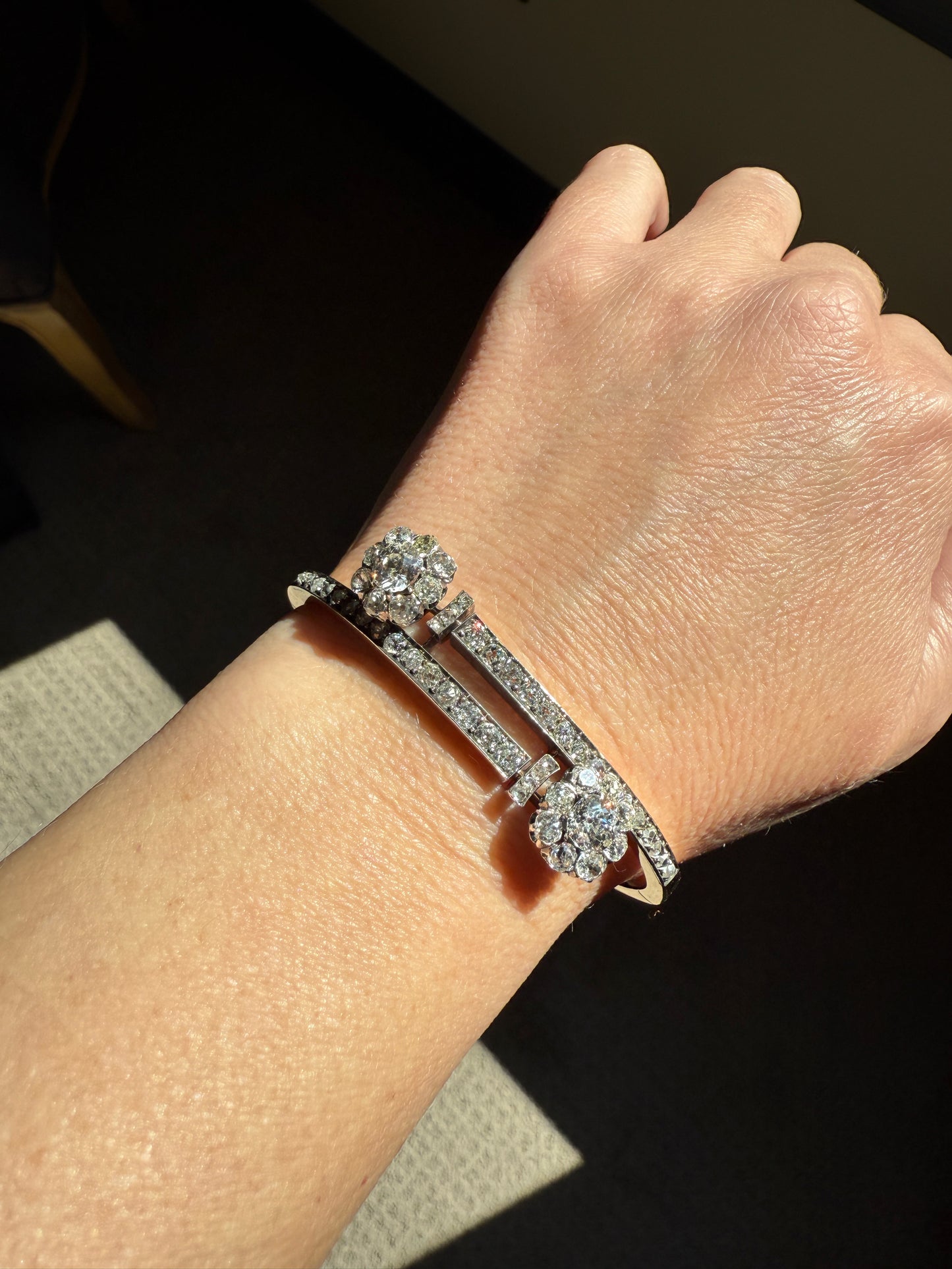 ANTIQUE 6 Carats Double Daisy CLUSTER 56 Old Mine & Rose Cut DIAMONDS French Hinged Bangle Bracelet 18k Gold Belle Epoque