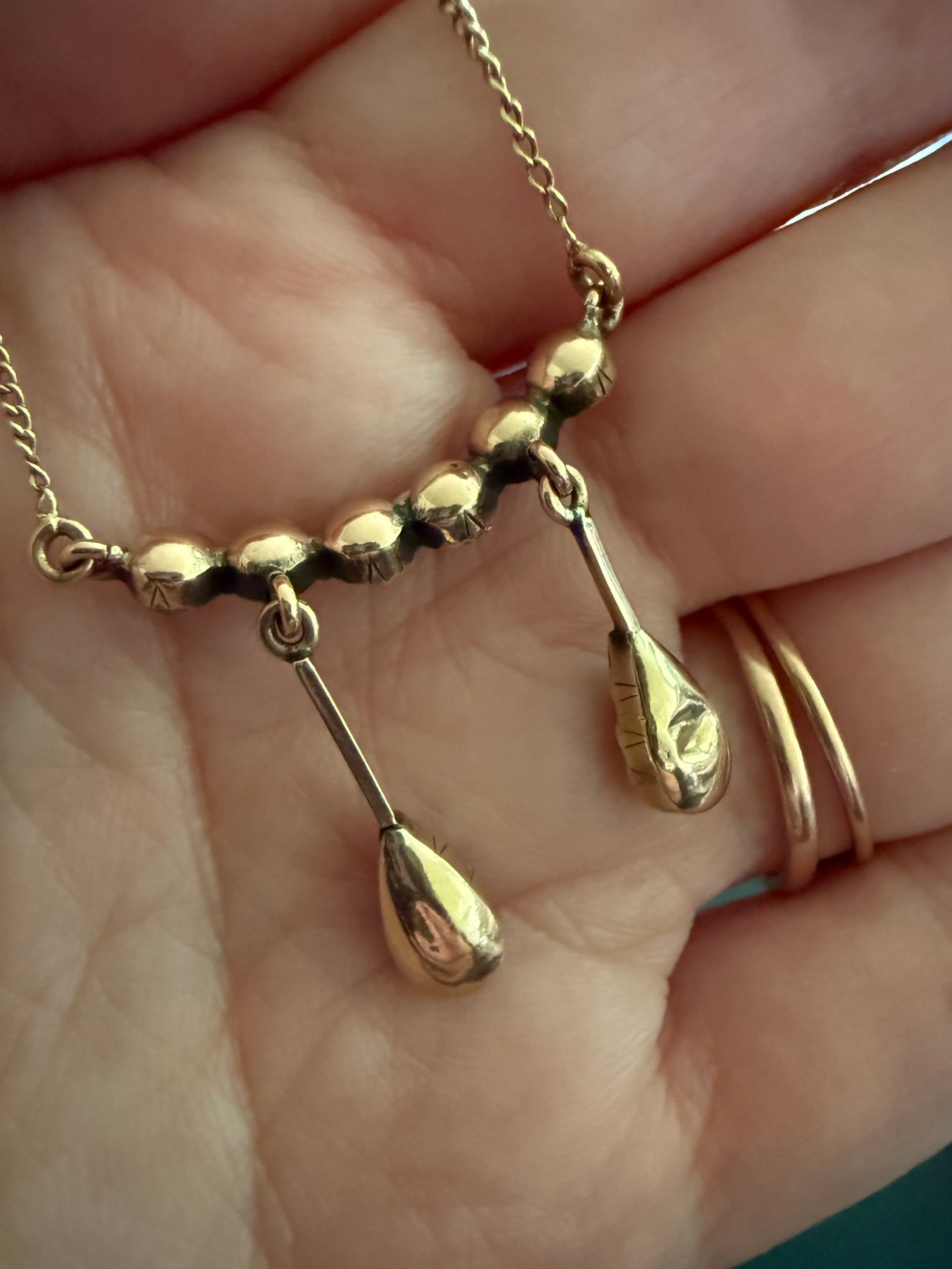 Daintier Victorian Curved Perpignan GARNET Negligee Necklace Chain Teardrop Dangle Pendants 18k Gold Rose Cut Closed Back Almandine Glowing