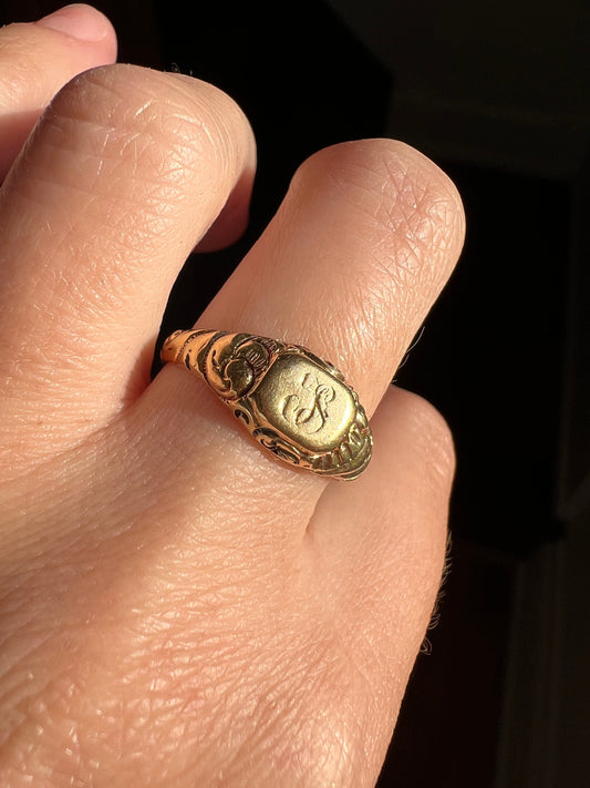 French Antique GEORGIAN Era Embossed Signet Ring 18k Gold Victorian Belle Epoque Romantic Gift Ornate Initials Script C S F Sturdy