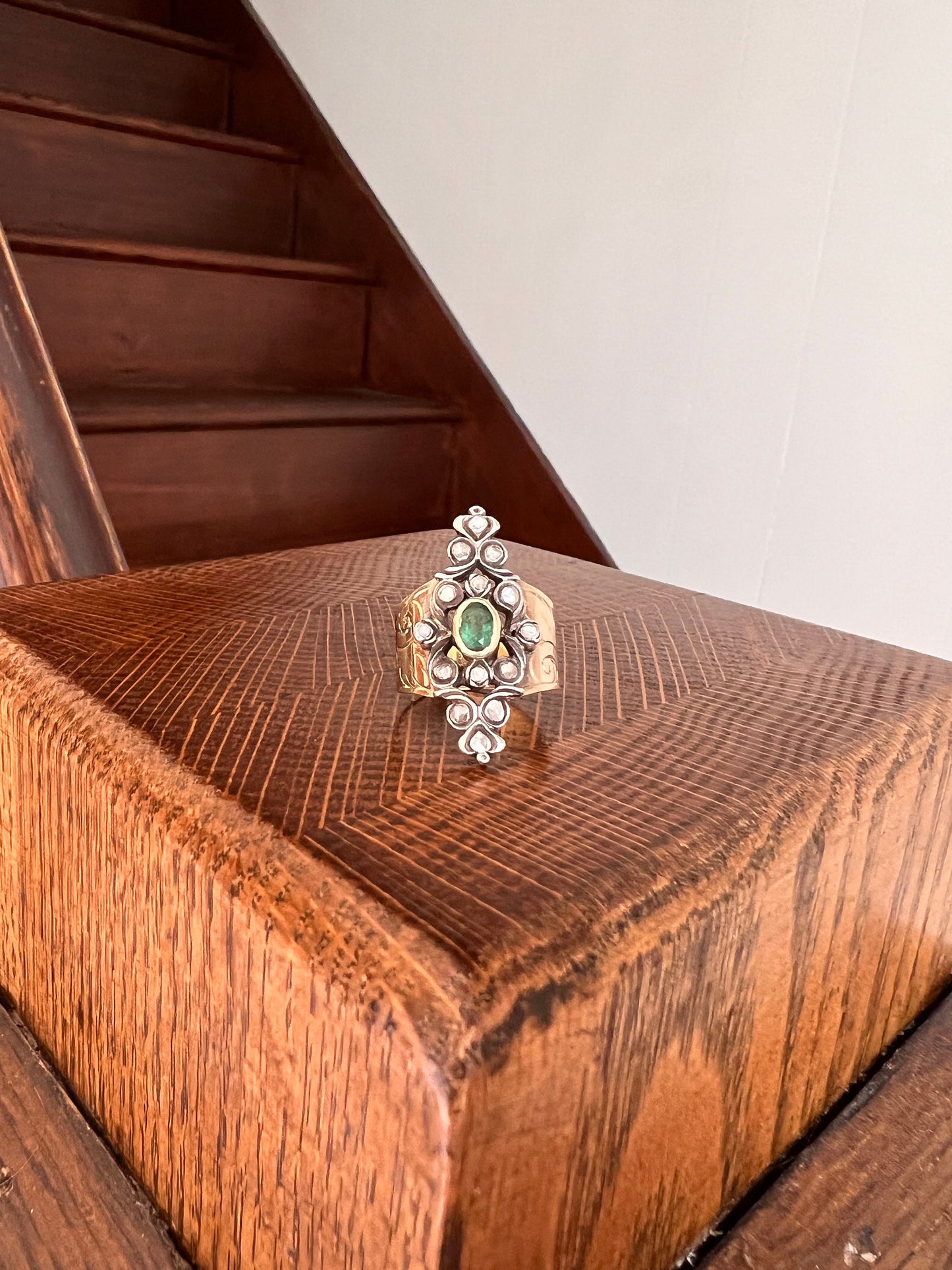 Heavy Ornate Antique Ring 9g 18k Gold EMERALD 14 Rose Cut DIAMOND Engraved Leaf Wide Band Scrolled Shield Large Romantic Gift Early 1900s