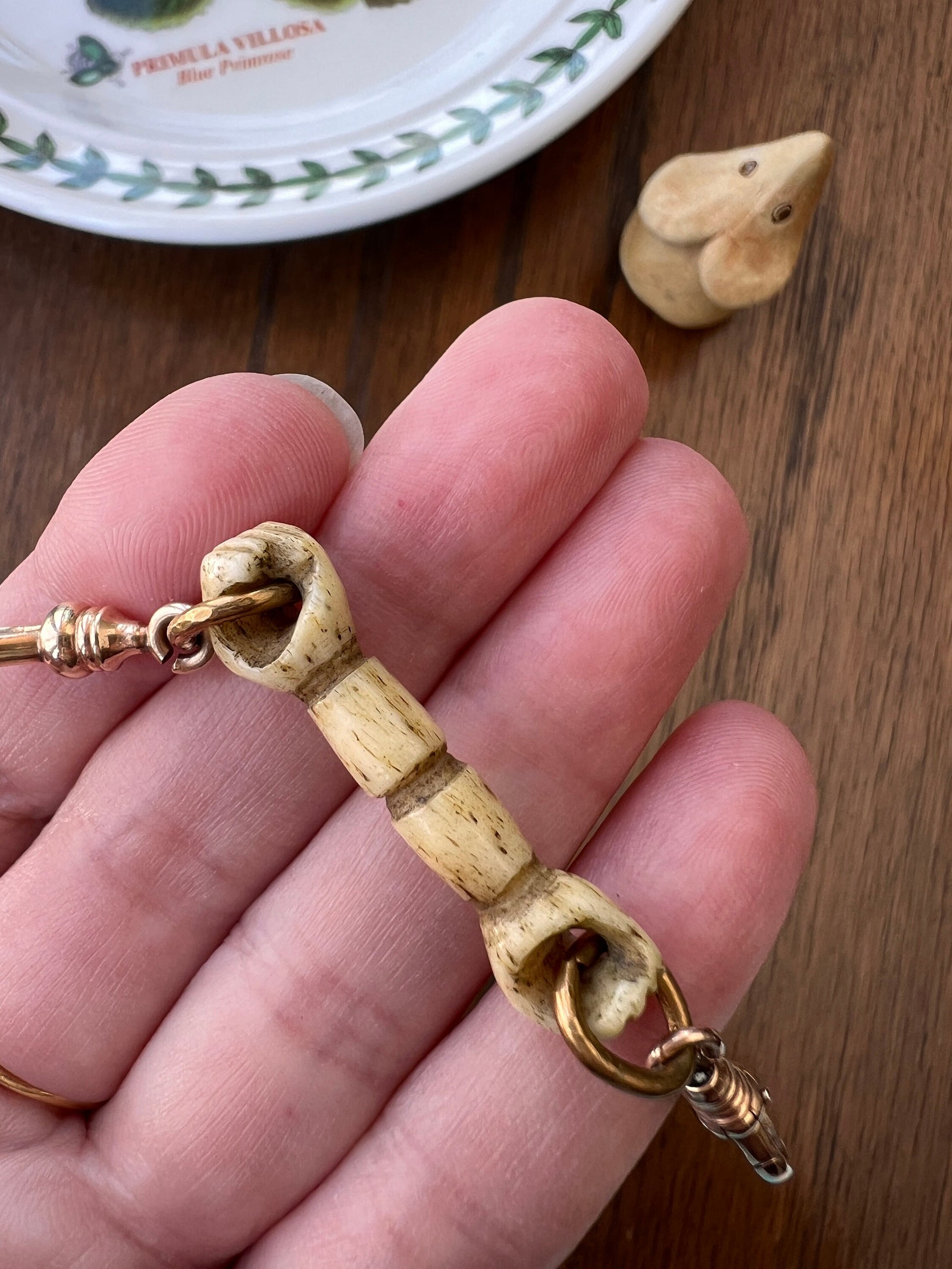 VICTORIAN Antique Double Hand FIST Carved Pendant Holder Connector Extender 10k Gold Pendant Holder Figural Hand Figa Neckmess Neckstack