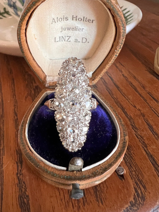 XL Oval French ANTIQUE 3.5 Carat 29 Old Mine Cut DIAMOND Rose Cut Cluster Ring 18k Gold Belle Epoque Romantic Gift OmC Edwardian Early 1900s