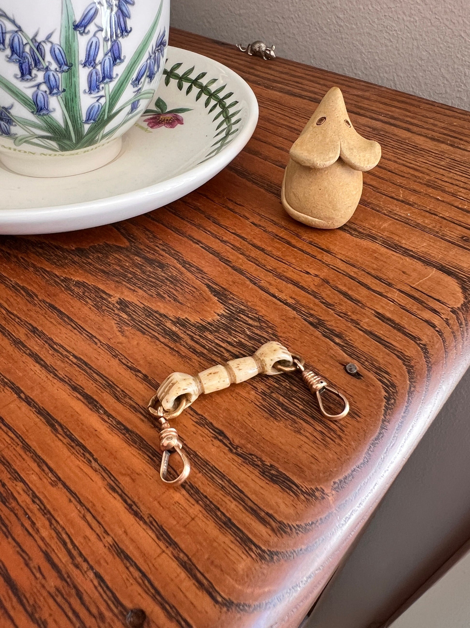 VICTORIAN Antique Double Hand FIST Carved Pendant Holder Connector Extender 10k Gold Pendant Holder Figural Hand Figa Neckmess Neckstack