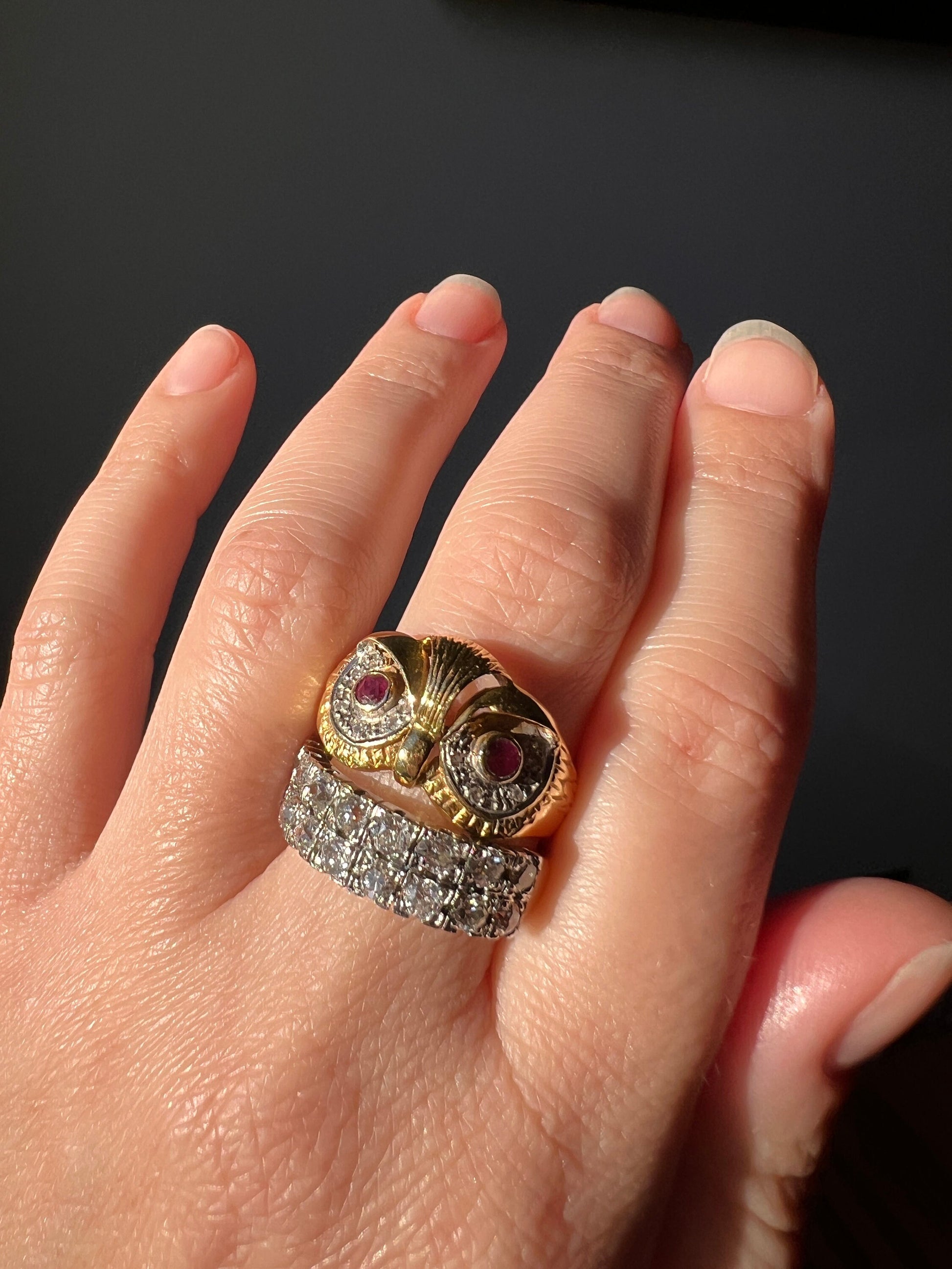 OWL Vintage 18k Gold Figural Ring Diamond and Ruby Eyes Red 3D Detail Chunky Stacker Wisdom Wealth Luck Fortune Unique Gift Feather Texture