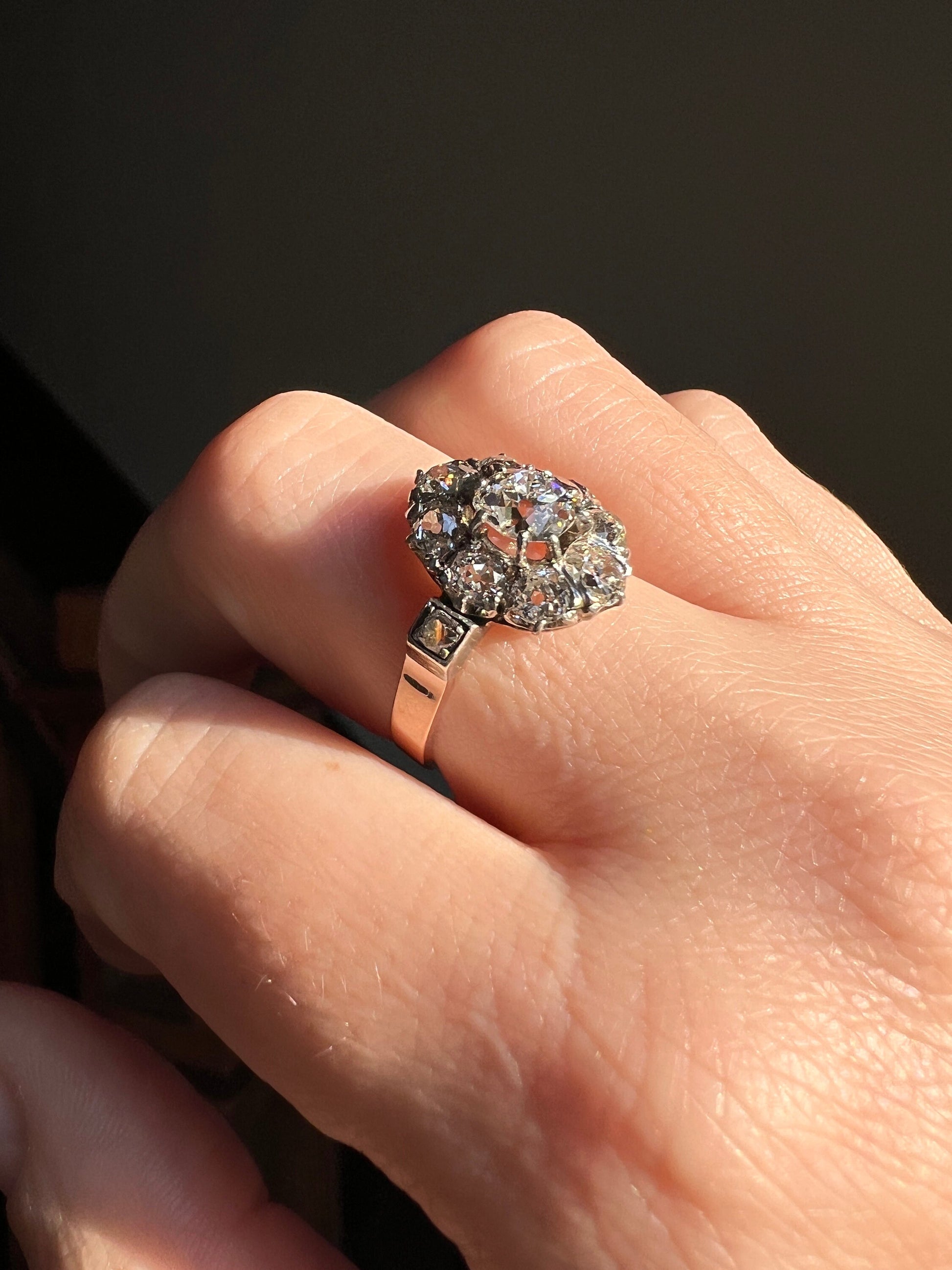 Exceptional ANTIQUE 2 Carat Old Mine Cut DIAMOND Daisy Cluster Ring 18k Rose Gold Platinum Belle Epoque Romantic Gift OmC Victorian Oval Omc