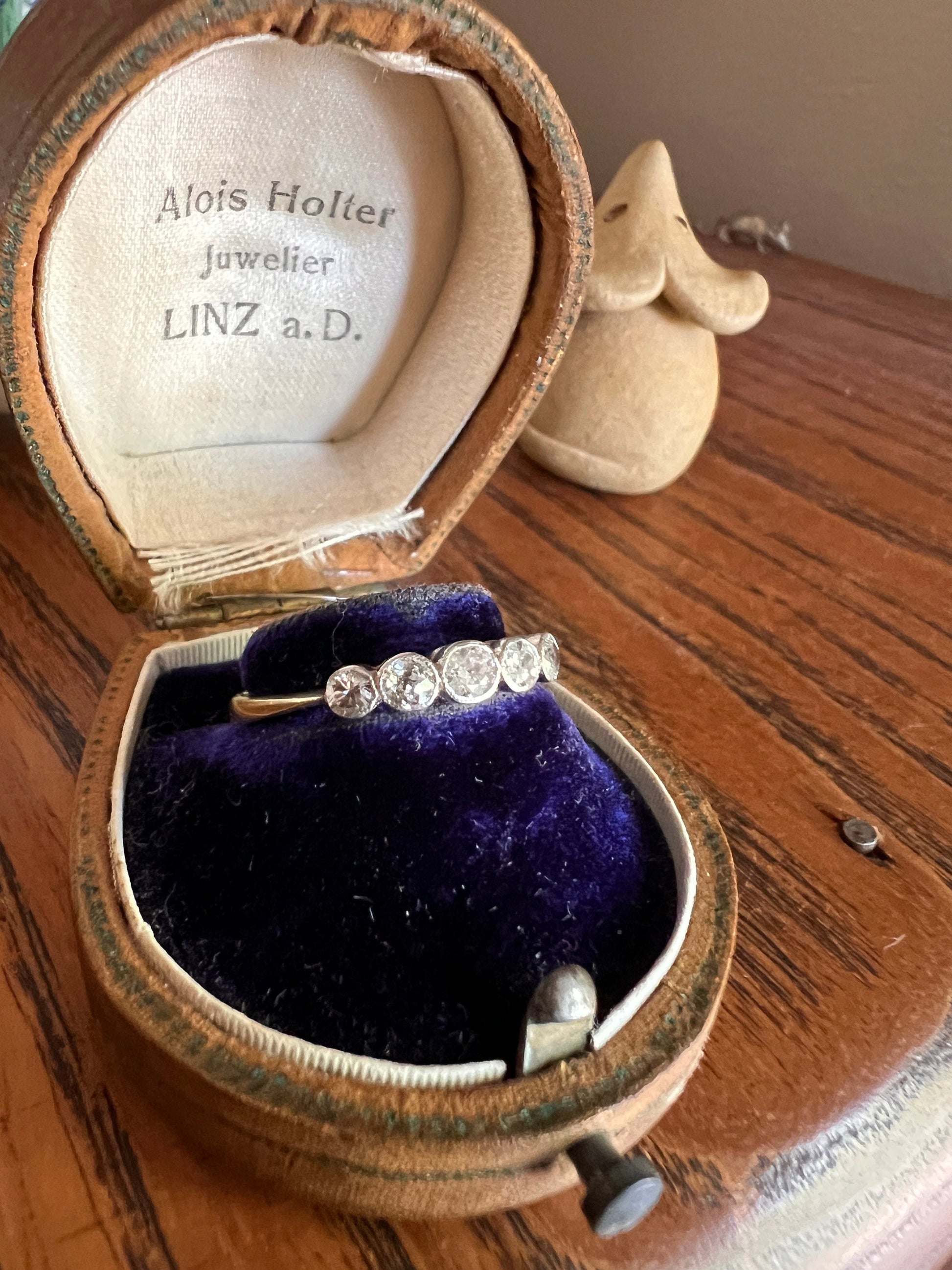 Five Stone Brilliant Old Mine Cut DIAMOND Band 18k Gold Platinum Ring Stacker Bezel Set Linear Geometric Romantic Gift Anniversary Wedding
