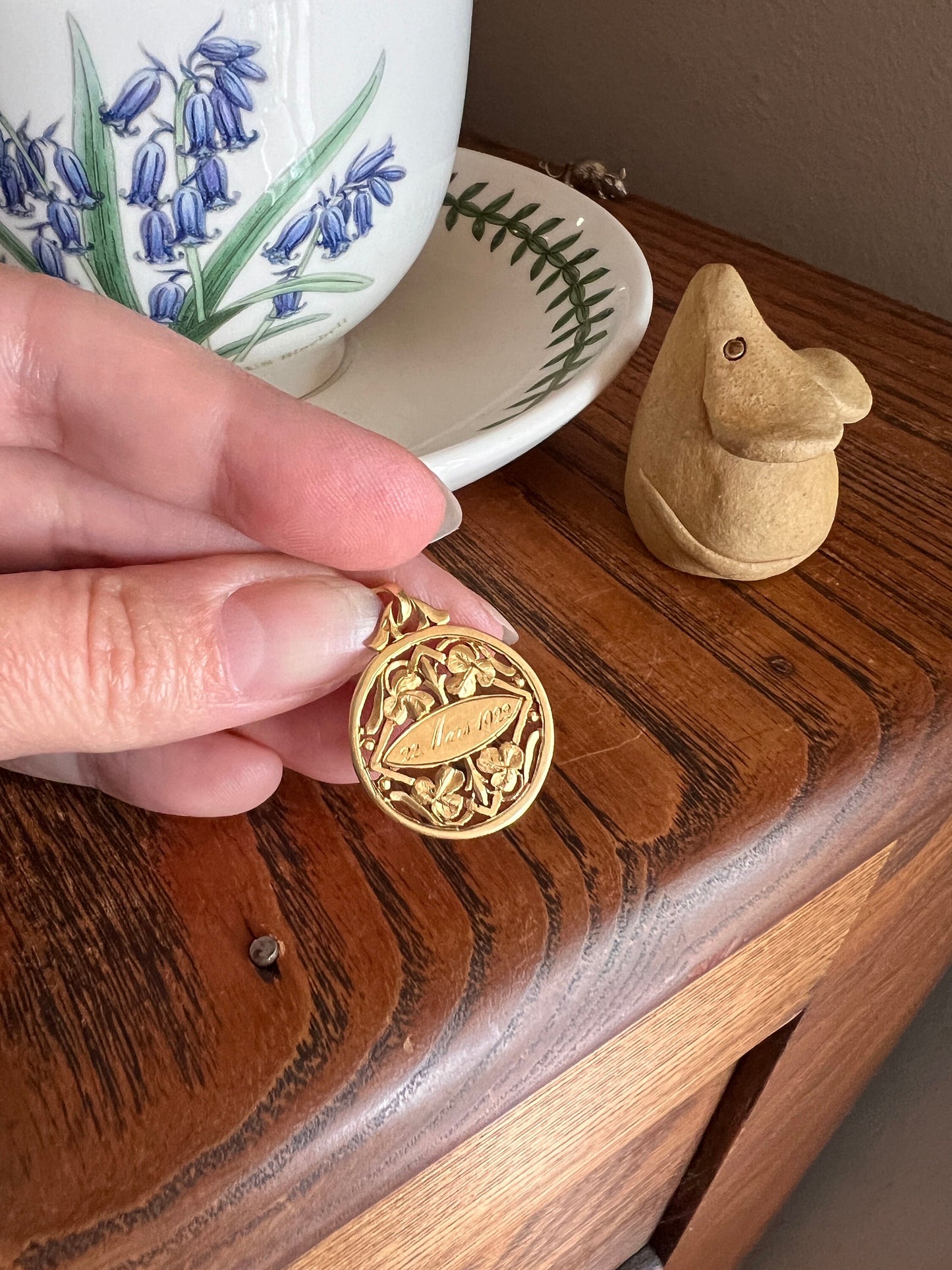 DATED March 1922 CLOVER French Art Nouveau Antique 18k Gold Good Luck Charm Pendant Love Medal Neckmess Neckstack Engraved Lucky Ornate