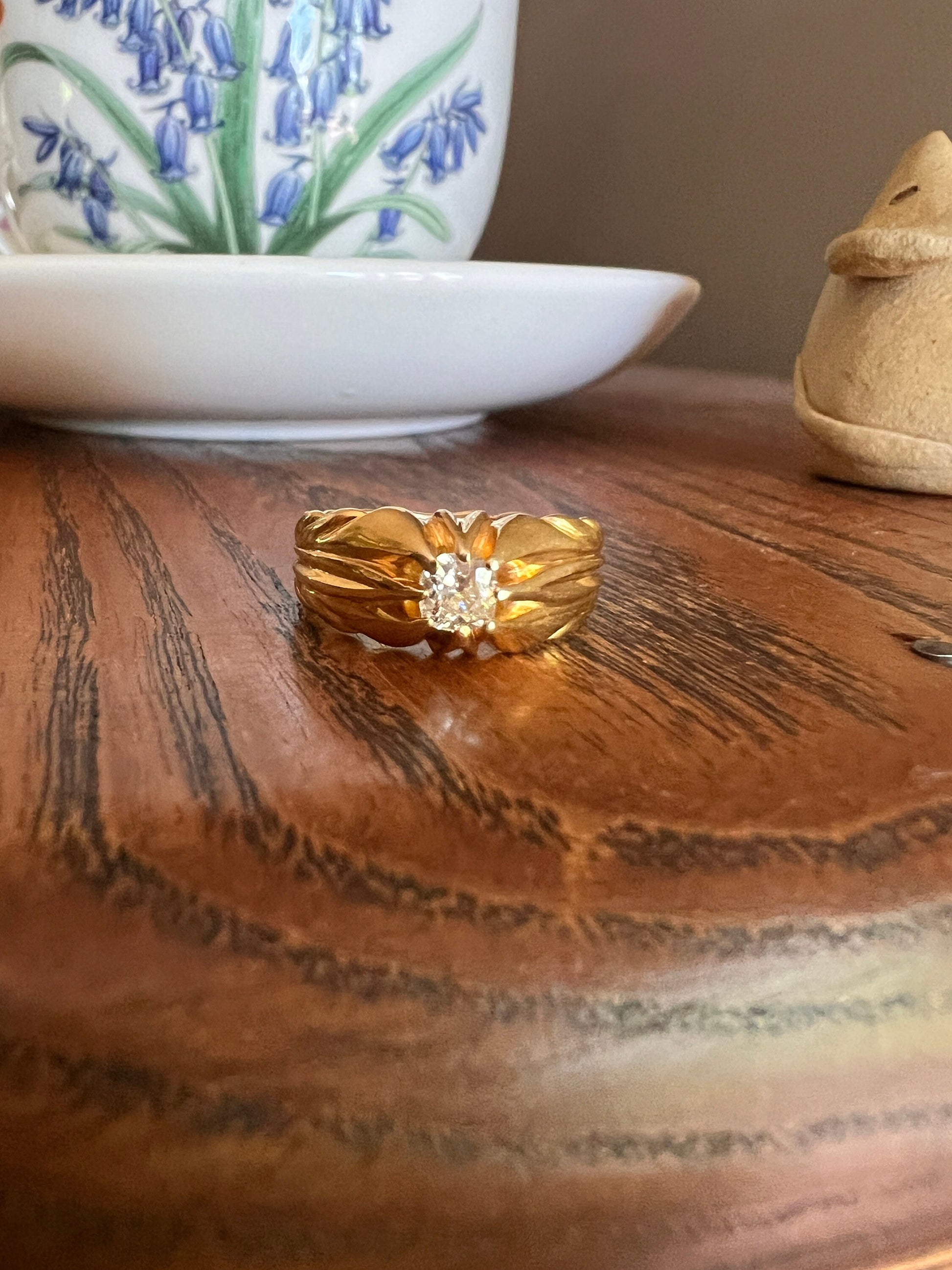 Linear LEAF French Victorian ANTIQUE .3 Carat Gypsy Band Ring 8.2g 18k Gold Old Mine Cut DIAMOND Buttercup Belcher Stacker Romantic Gift OmC