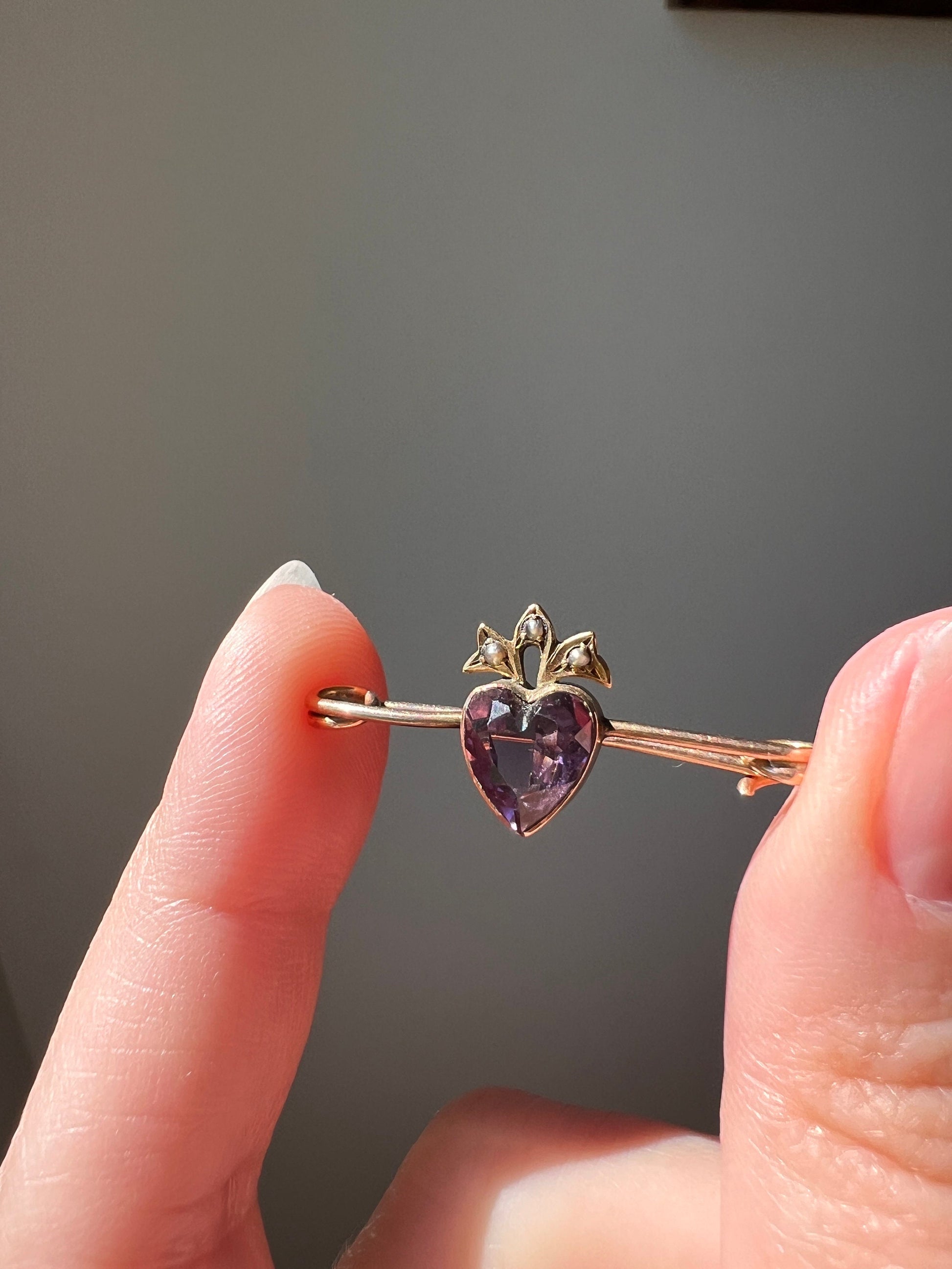 Crowned HEART Purple AMETHYST Pearl Safety Pin Figural 9k Gold Brooch Pendant Charm Holder Extender Connector Original Parts Romantic Gift