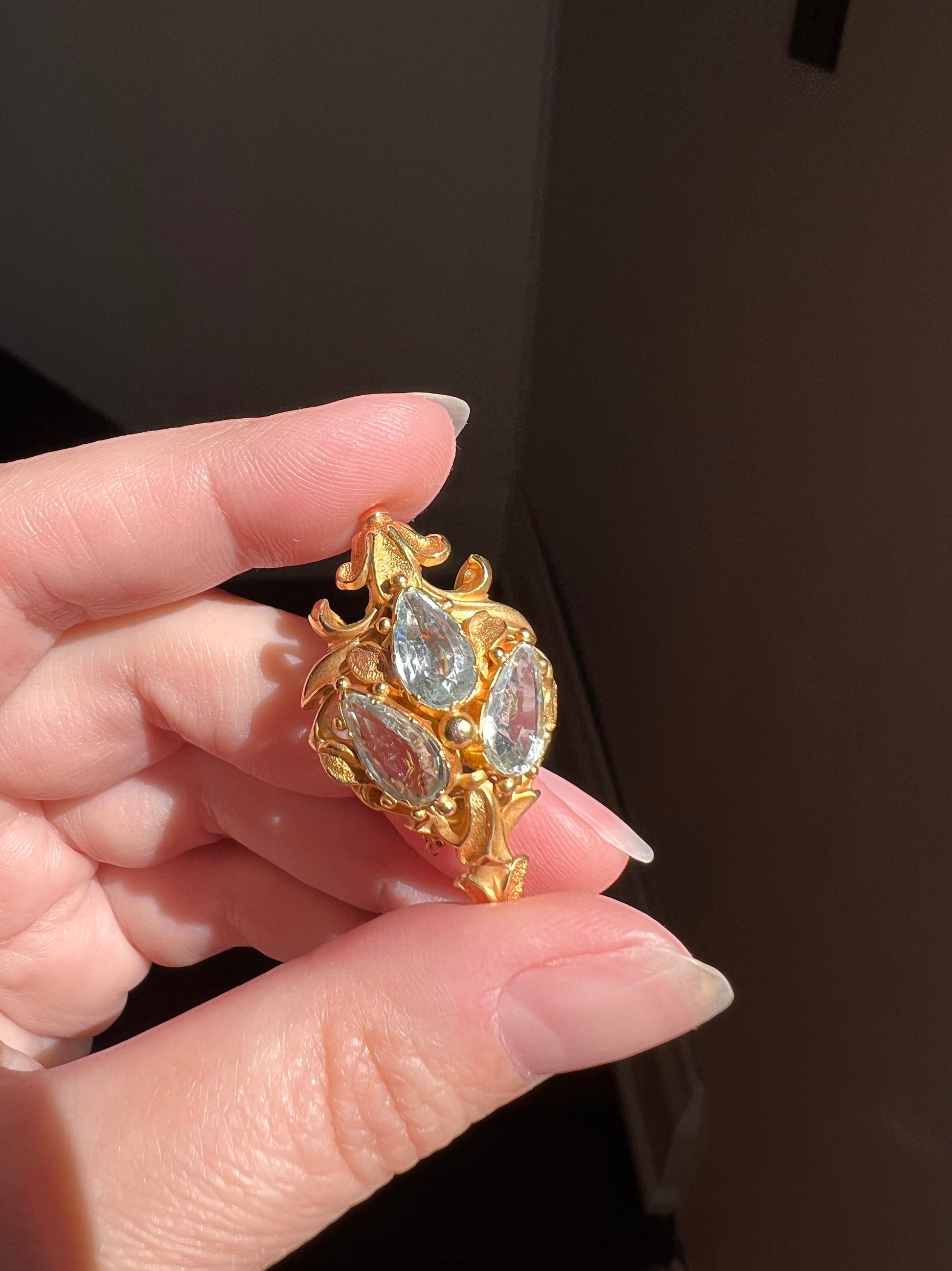 TEARDROP Blue AQUAMARINE Gorgeous Victorian 14k Gold Pendant Pin Brooch Triple Pear Three Stone 3D Large Textured Gold Shield Swirl