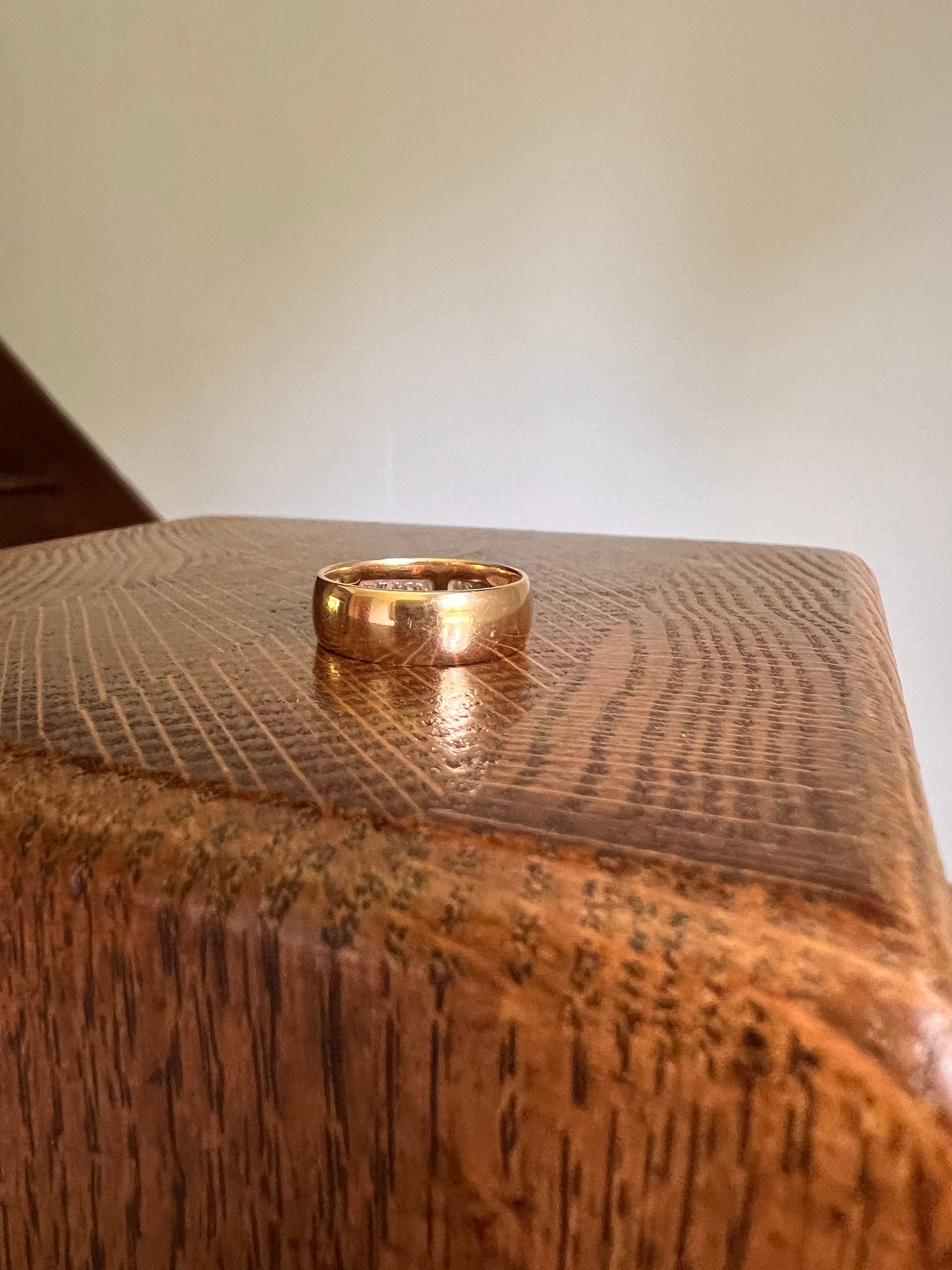 DATED 1910 Edwardian 5.8mm Wedding Band Antique 5g 18k Gold Solid Ring Stacker Romantic Gift Chunky Sturdy Warm Patina D Shaped Engraved