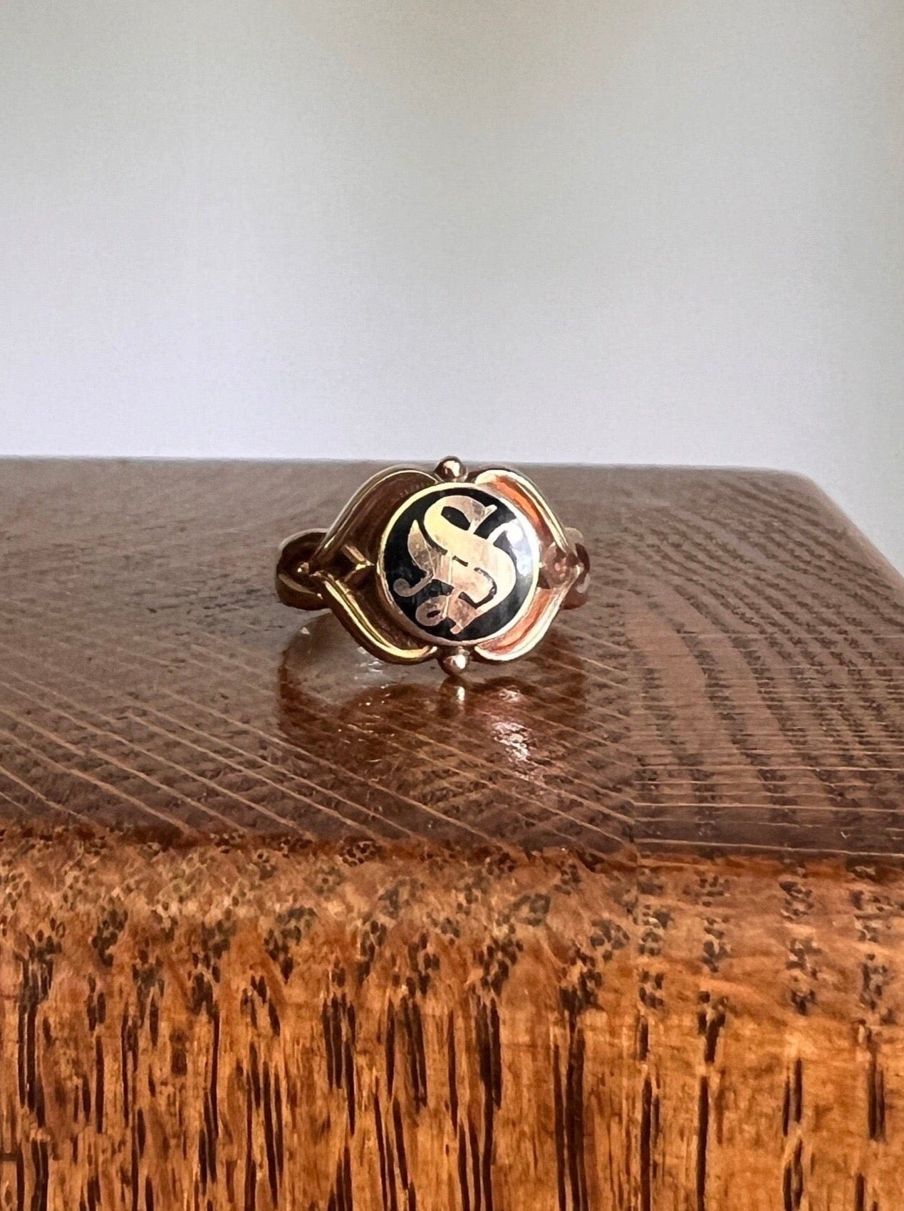 INITIAL S Signet Letter Ring Black Enamel Victorian Antique 10k Gold Solid Ring Stacker Romantic Gift Chunky Sturdy Circle Unisex Man Woman