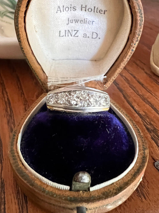 platinum 18k gold transitional cut diamond half hoop five stone boat ring antique jewelry art deco geometric