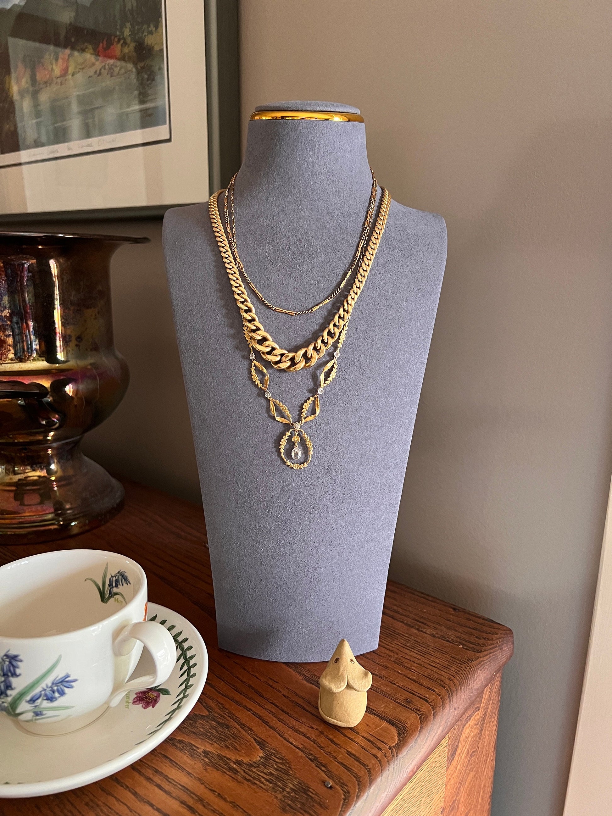 Heavy 25.1g 18k GOLD Solid Sturdy Vintage CURB Link Chain Necklace 18" Graduated 11mm Wide Chunky Neckmess Neckstack Retro Layering Collar