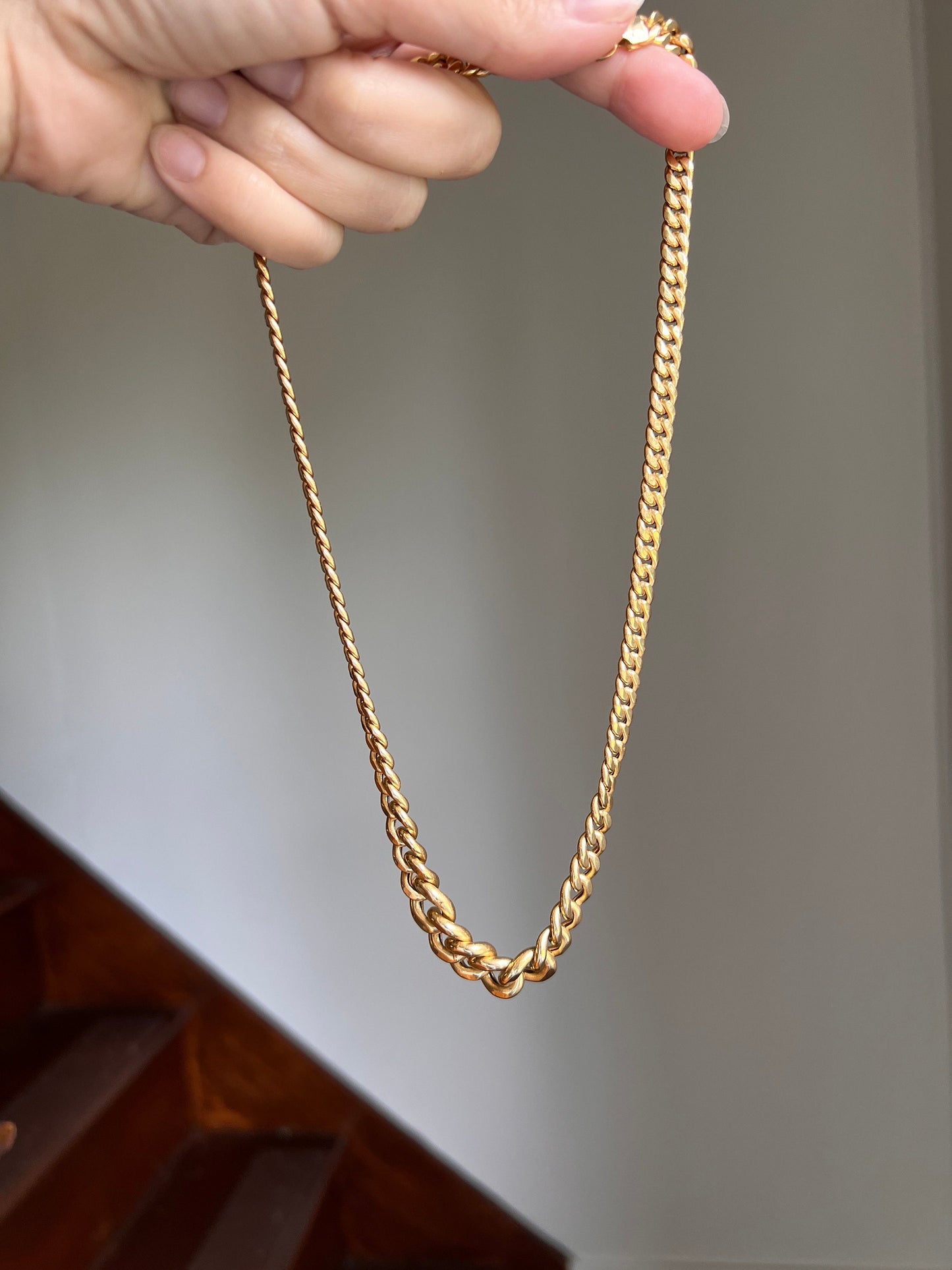 Heavy 25.1g 18k GOLD Solid Sturdy Vintage CURB Link Chain Necklace 18" Graduated 11mm Wide Chunky Neckmess Neckstack Retro Layering Collar