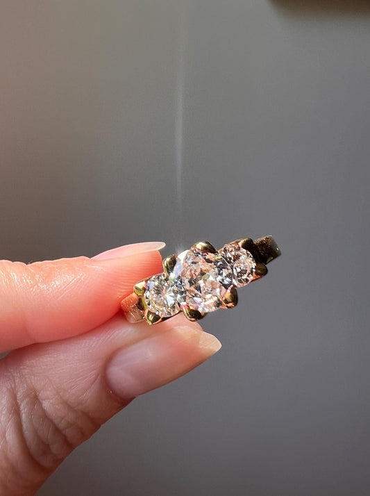 THREE Stone 1.75 CARAT Eye Clean Antique Old European Cut Diamond Transitional Cut French Vintage Ring 18k Gold Heavy 9g Chunky Stacker OEC