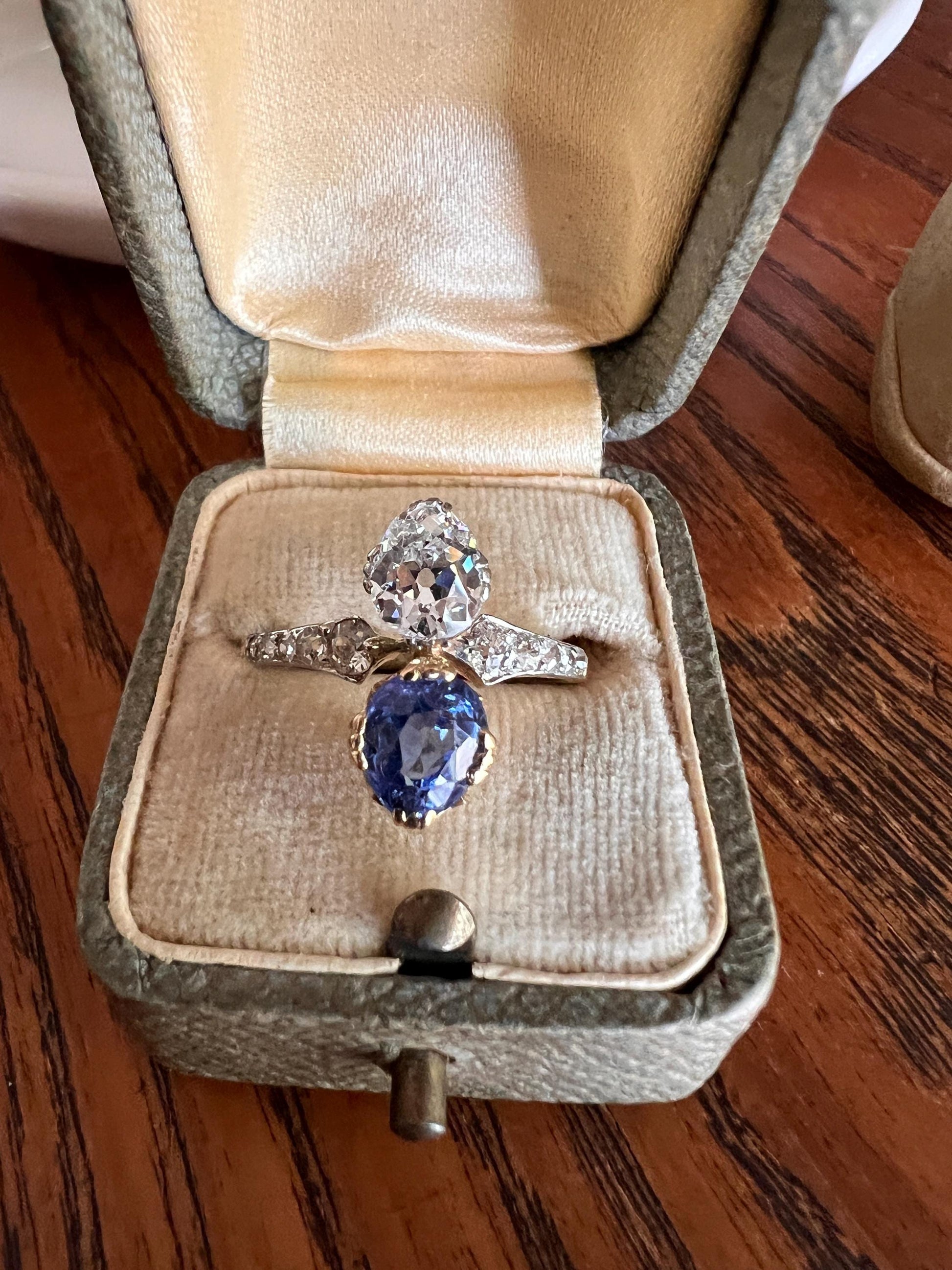 Antique No Heat PEAR Natural Ceylon SAPPHIRE Old Mine Cut DIAMOND Toi et Moi Ring 1 Carat Tdw French 18k Gold Platinum Ring Belle Epoque OmC