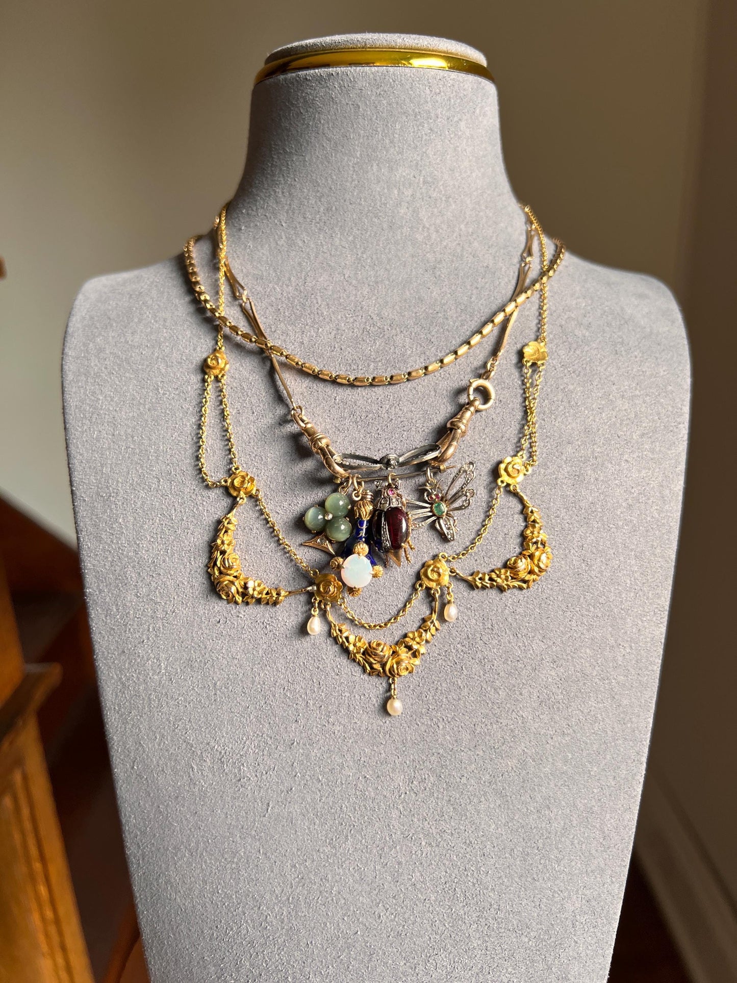 ROSES Floral Garland Festoon French Art Nouveau Pearl 18k Gold Draping Necklace Chain Belle Epoque Romantic Gift Neckmess Neckstack Figural