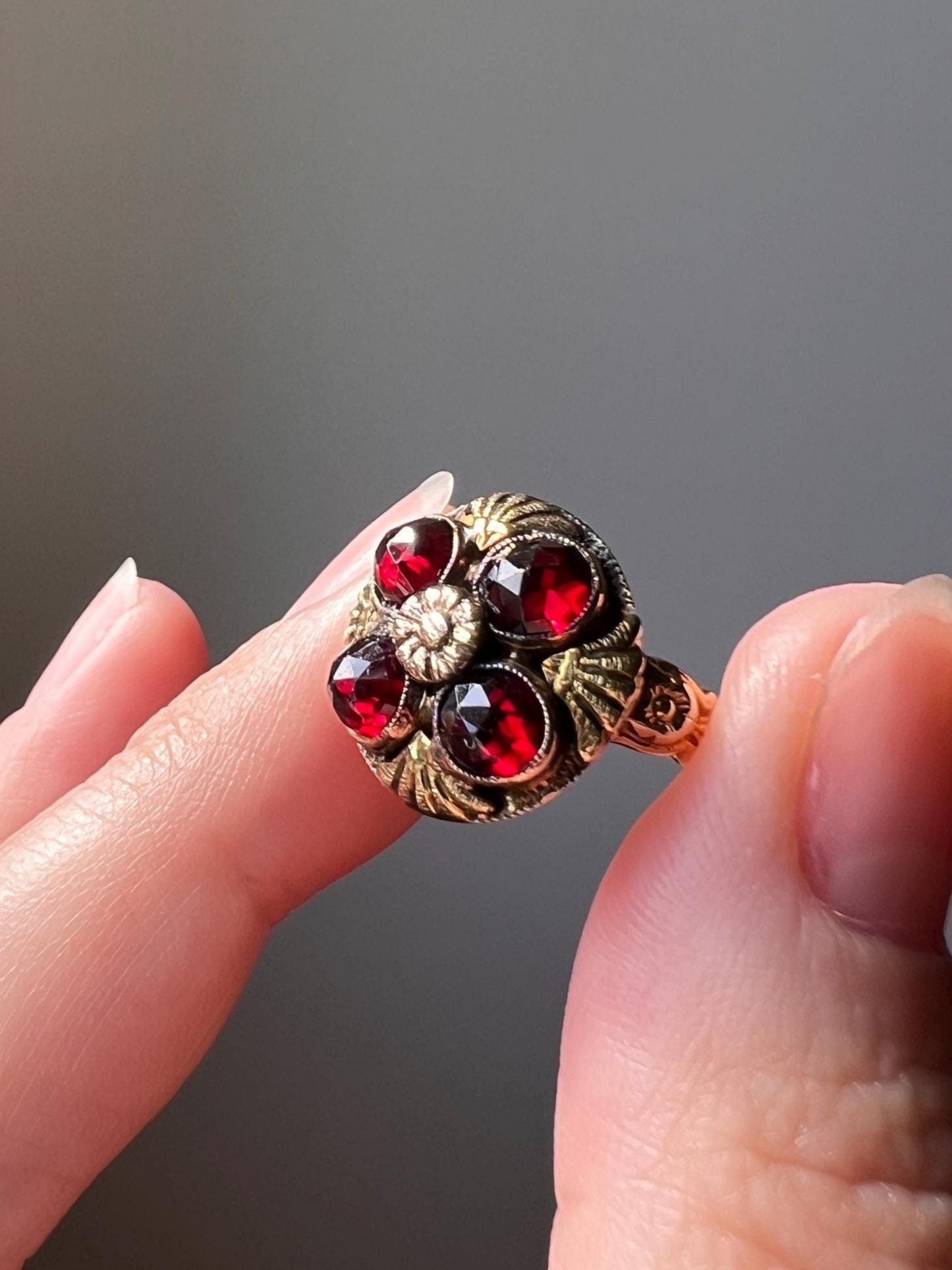 Forget Me Not FLORAL Tri Color 10k GOLD Victorian Antique Rose Cut GARNET Red Crimson Domed Stacker Band