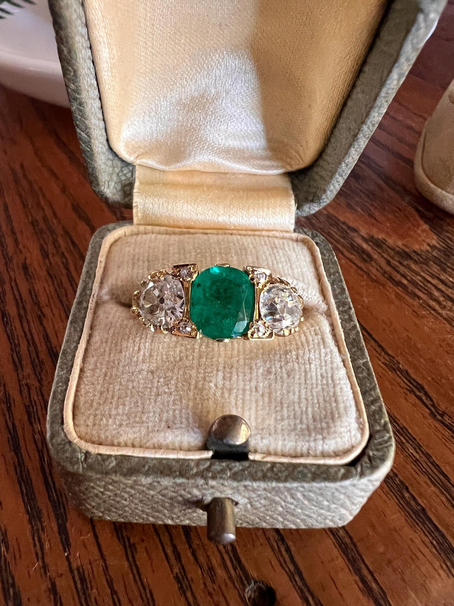 Antique 1.5 Carat Natural EMERALD & 1.9 Carat Tdw Eye Clean Old Mine Cut DIAMOND Three Stone Ring 18k Gold Big Chunky Stacker Art Deco OMC