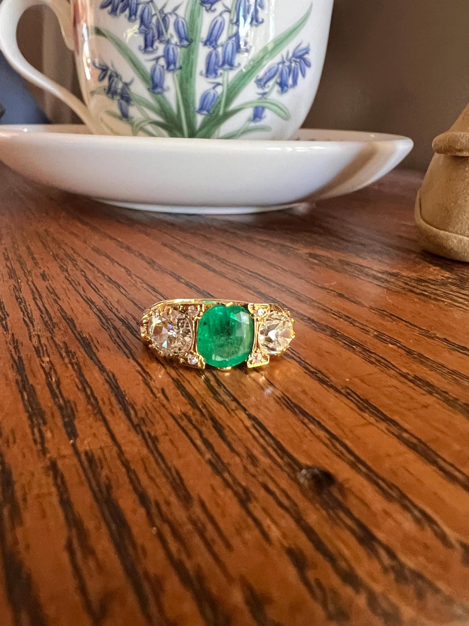 Antique 1.5 Carat Natural EMERALD & 1.9 Carat Tdw Eye Clean Old Mine Cut DIAMOND Three Stone Ring 18k Gold Big Chunky Stacker Art Deco OMC