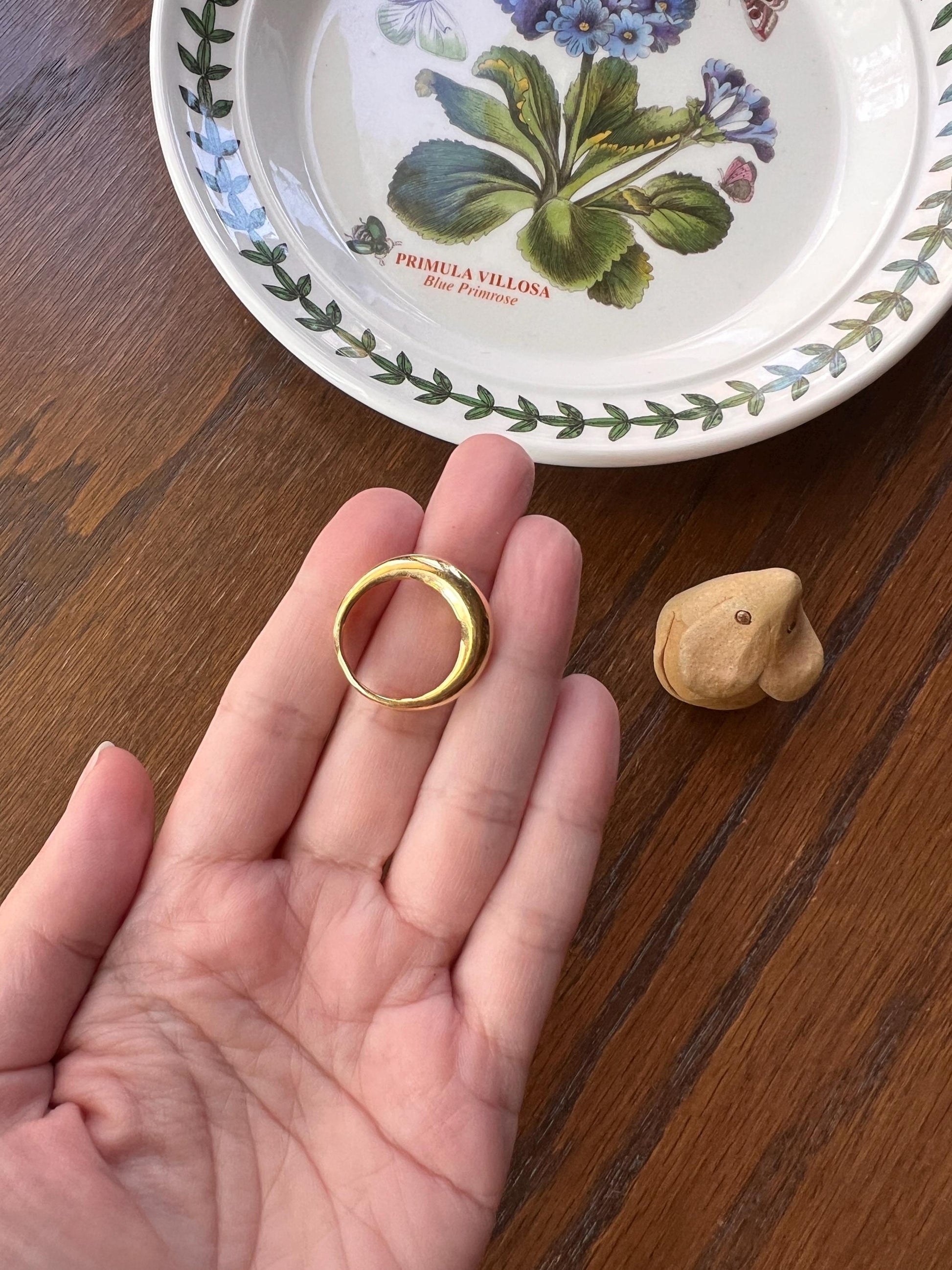 CHUNKY Sleek Domed Bombe Ring French 18k Gold Vintage 6.3mm Wide Band Stacker Shimmer Buttery Glow Retro Unique Gift 4.8mm Tall Statement